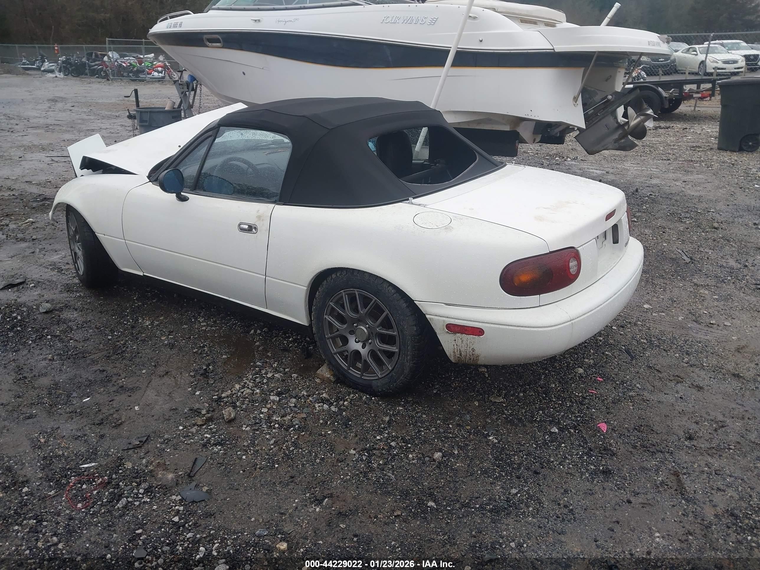1995 Mazda Mx-5 Miata   White vin: JM1NA3533S0602756