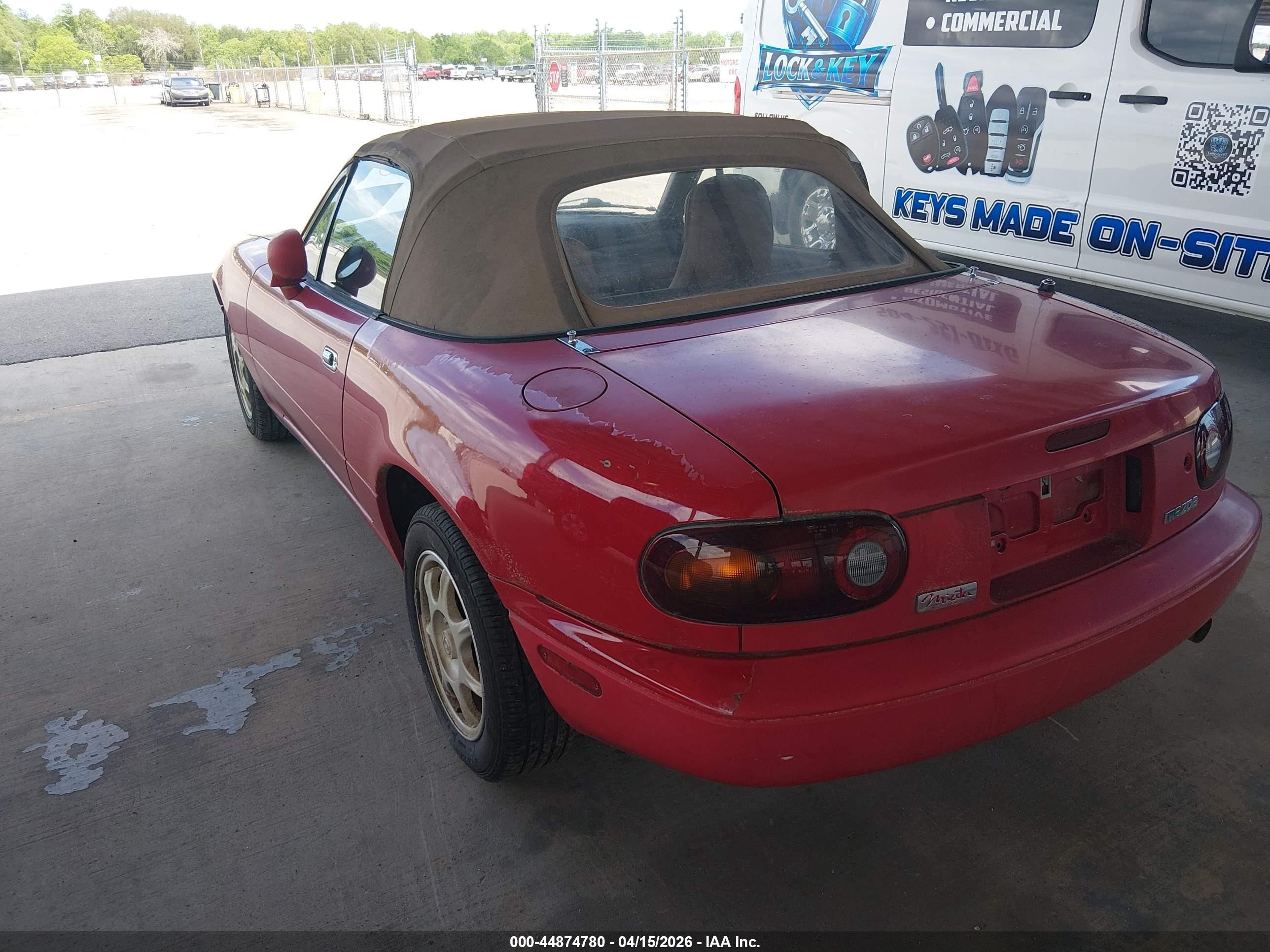 1995 Mazda Mx-5 Miata   Red vin: JM1NA3538S0617348