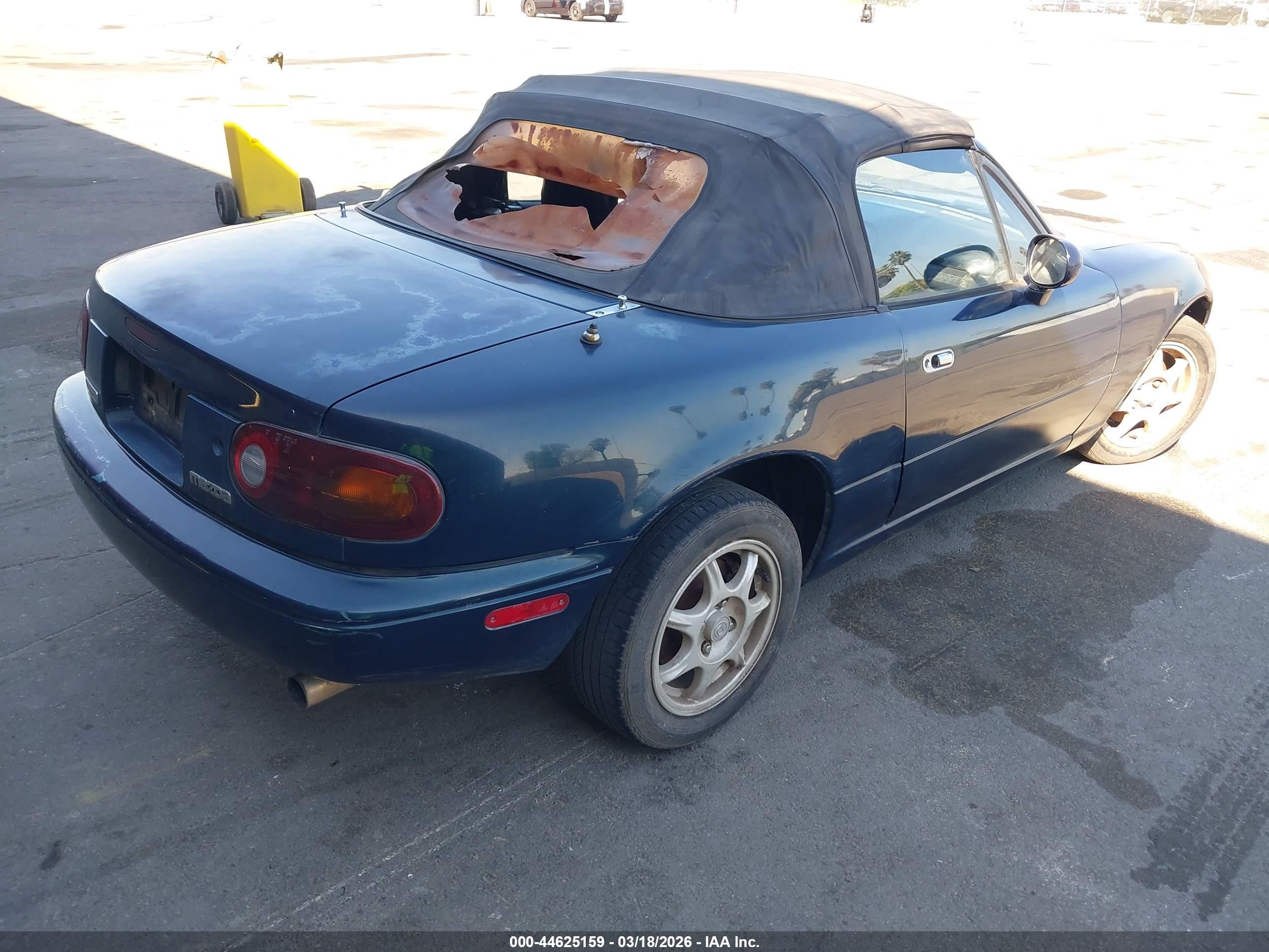 1995 Mazda Mx-5 Miata   Dark Blue vin: JM1NA3538S0618662