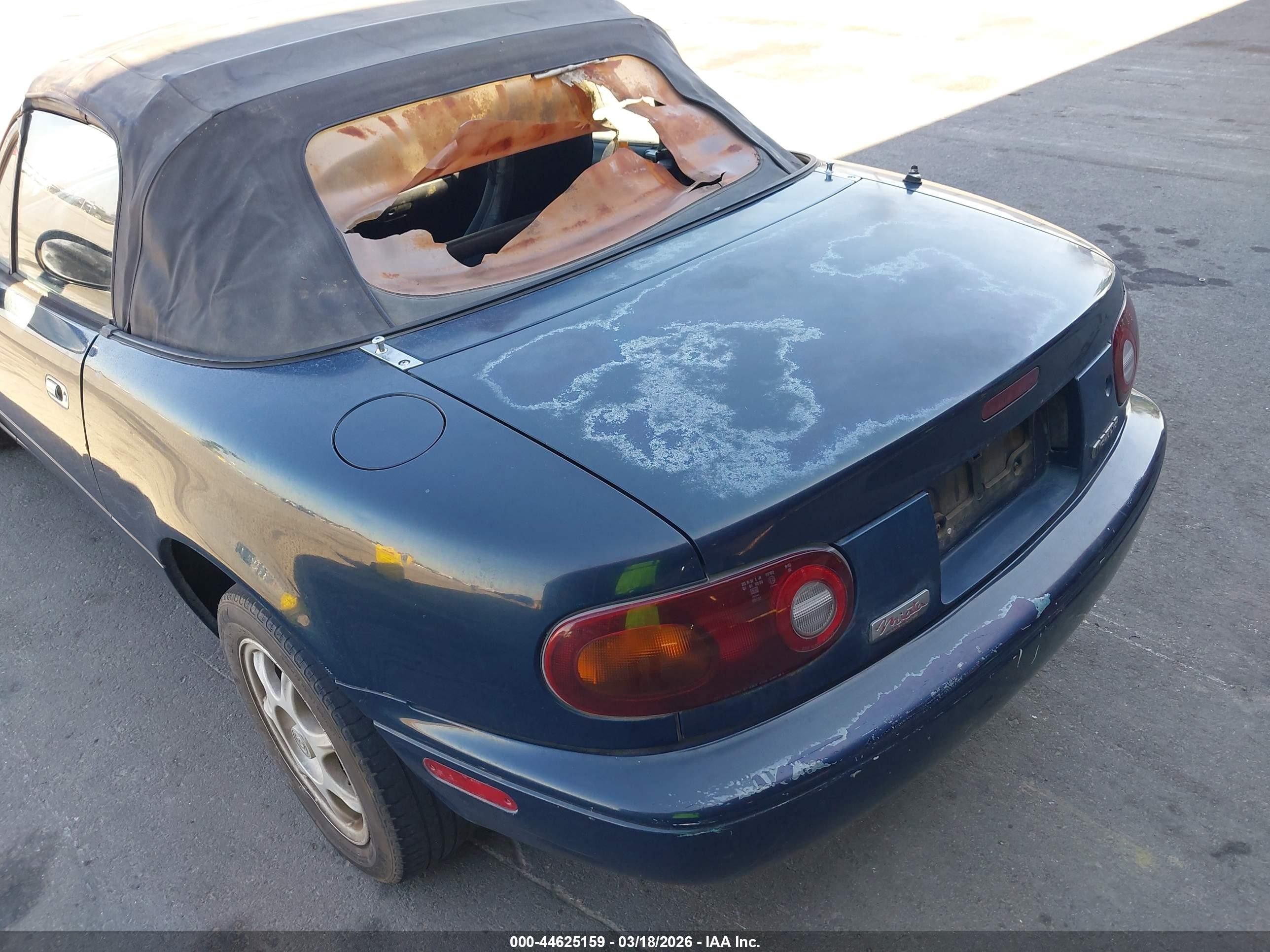 1995 Mazda Mx-5 Miata   Dark Blue vin: JM1NA3538S0618662