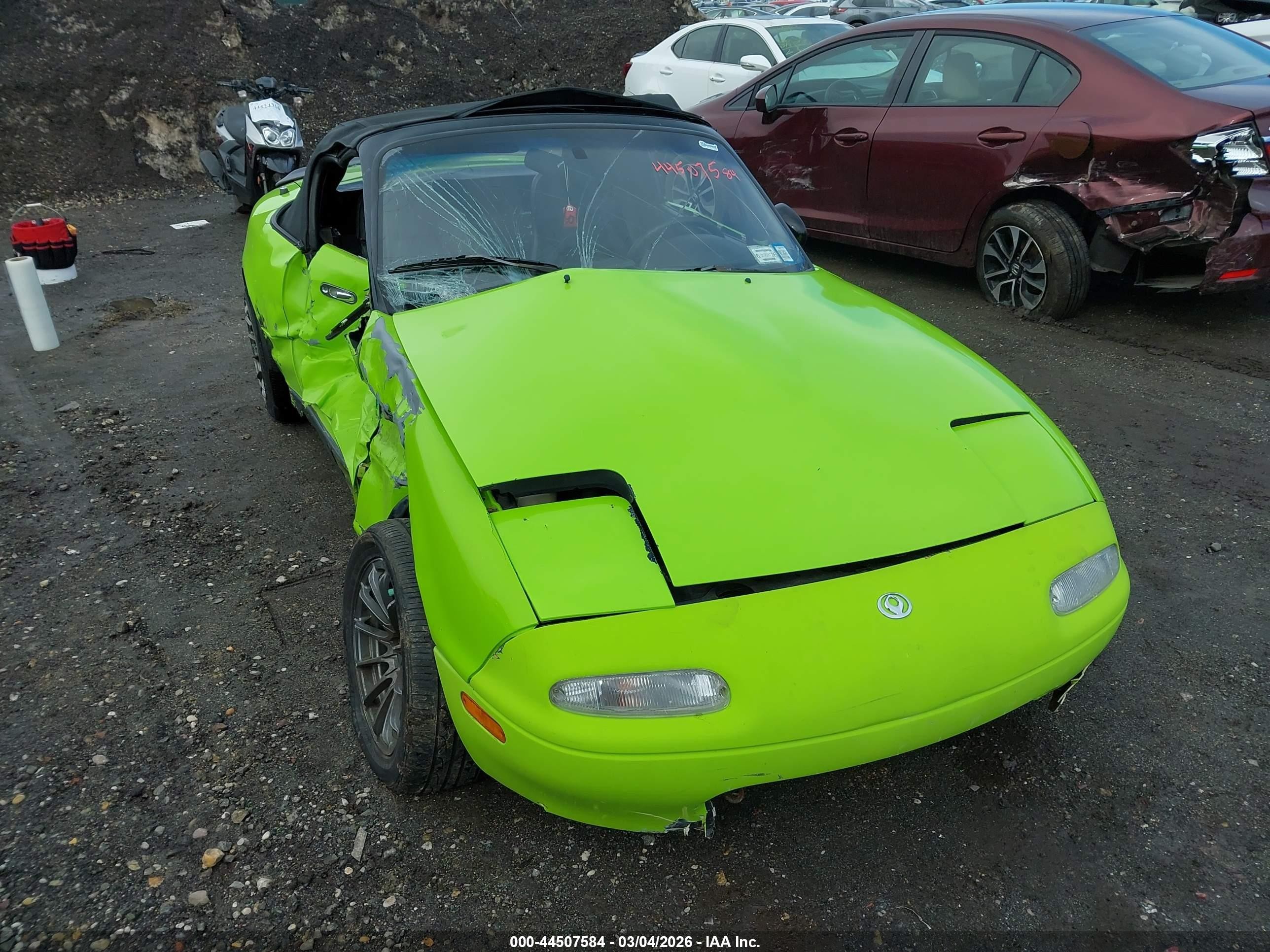 1996 Mazda Mx-5 Miata   Green vin: JM1NA3539T0702734