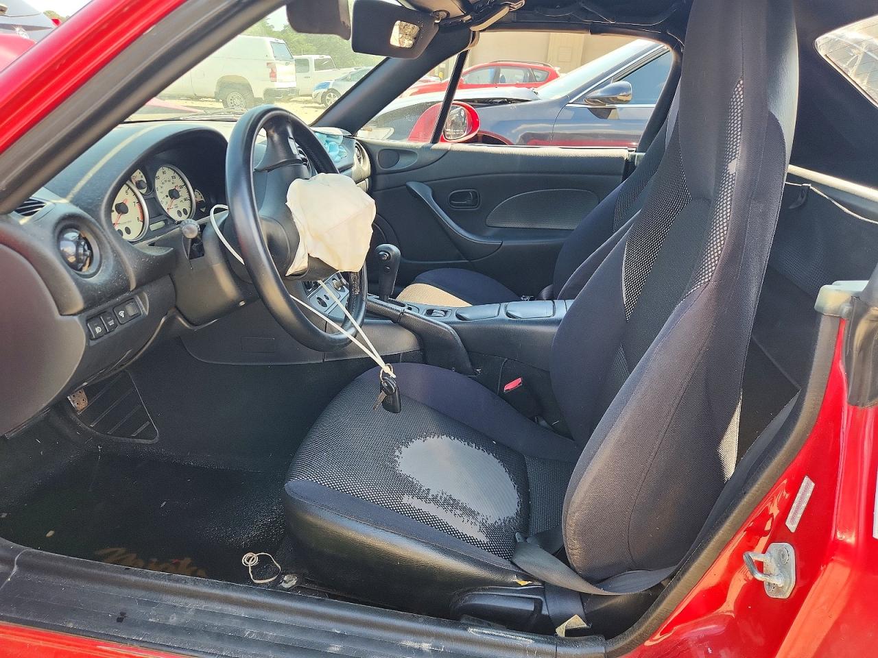 2003 Mazda Mx-5 Miata Base Red vin: JM1NB353030304423