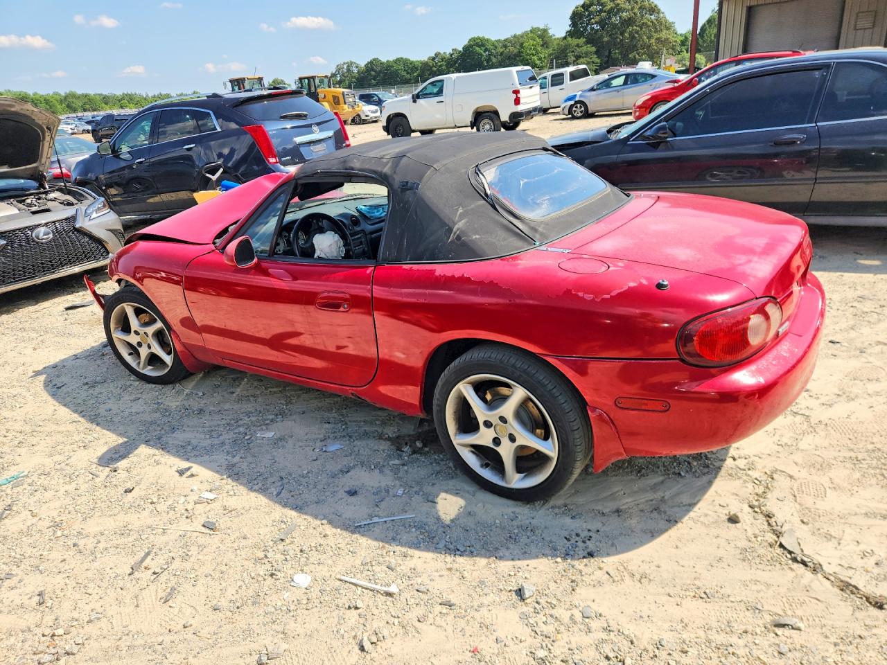 2003 Mazda Mx-5 Miata Base Red vin: JM1NB353030304423