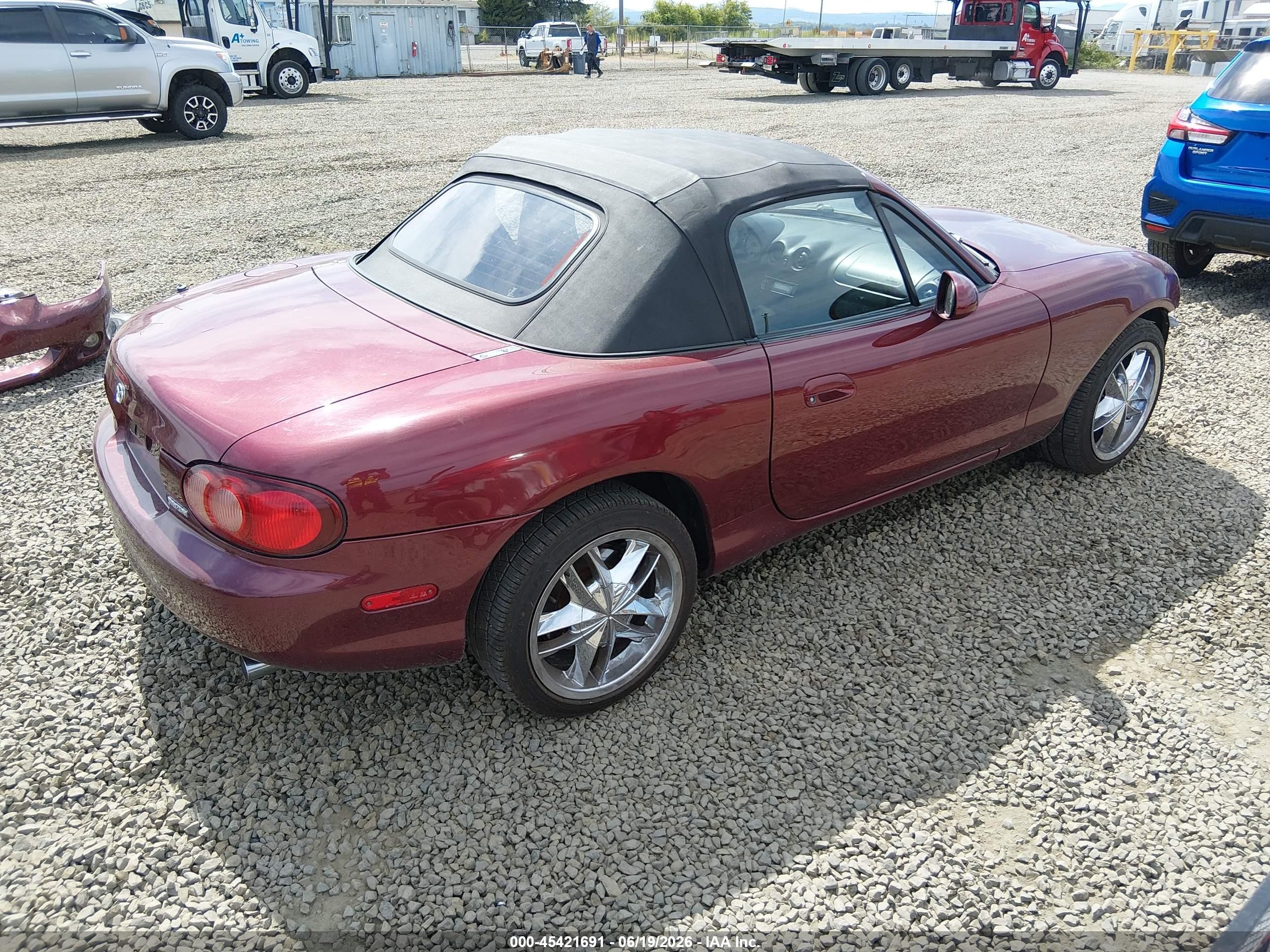 2003 Mazda Mx-5 Miata Cloth/ls/se/shinsen Red vin: JM1NB353030310772