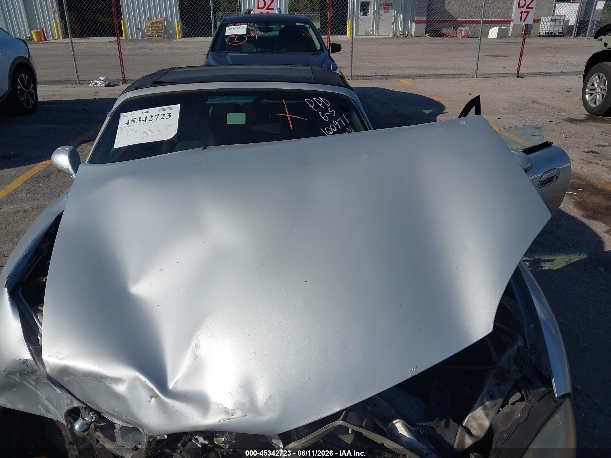 1999 Mazda Mx-5 Miata Leather Pkg/popular Equipment Pkg/sports Pkg/touring Pkg Silver vin: JM1NB3530X0100971