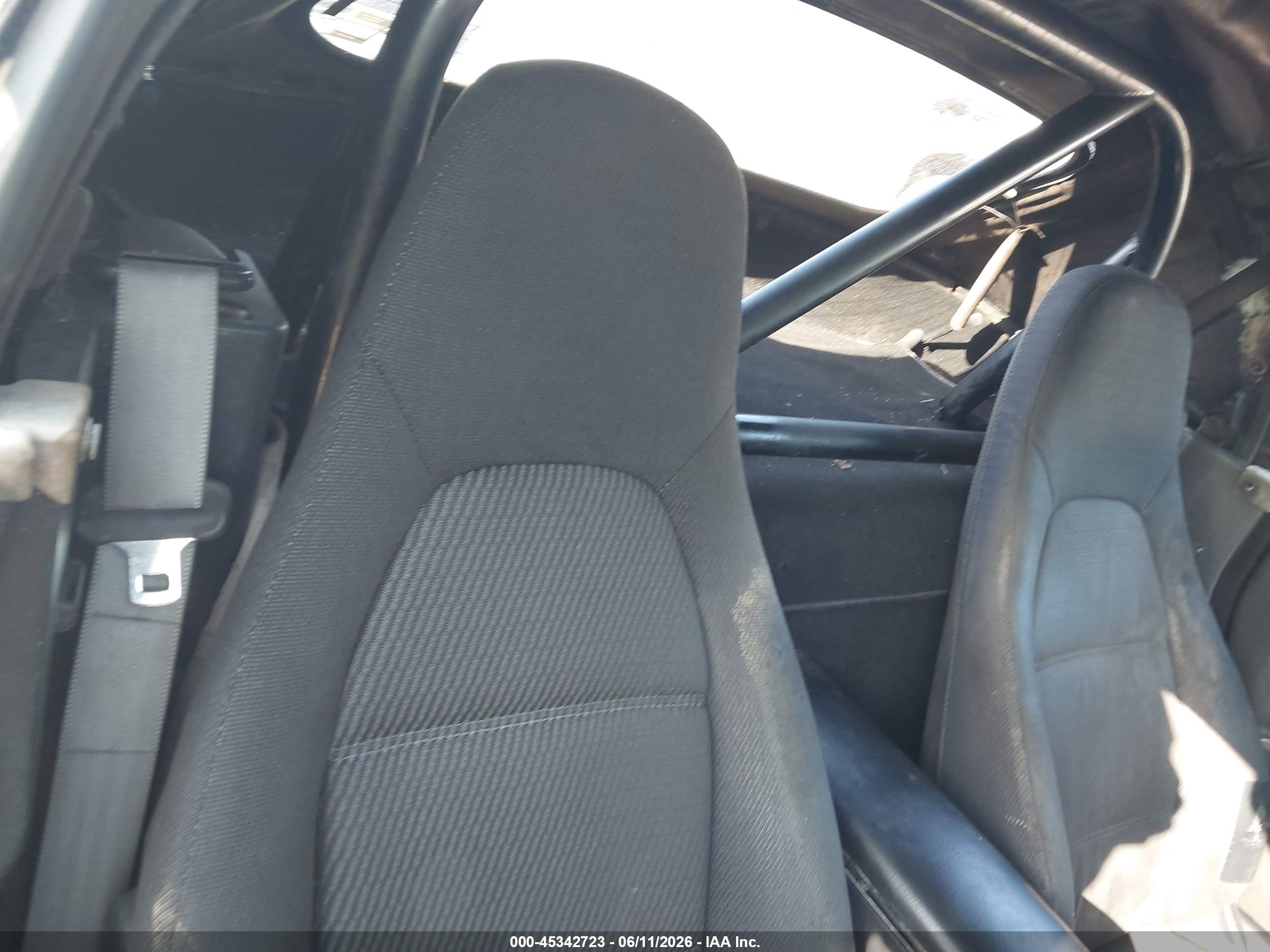 1999 Mazda Mx-5 Miata Leather Pkg/popular Equipment Pkg/sports Pkg/touring Pkg Silver vin: JM1NB3530X0100971