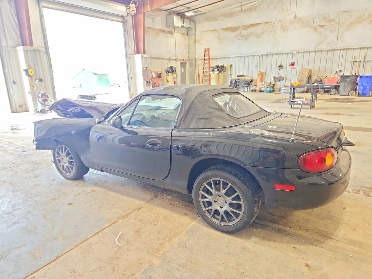 2000 Mazda Mx-5 Miata Base Black vin: JM1NB3530Y0142235