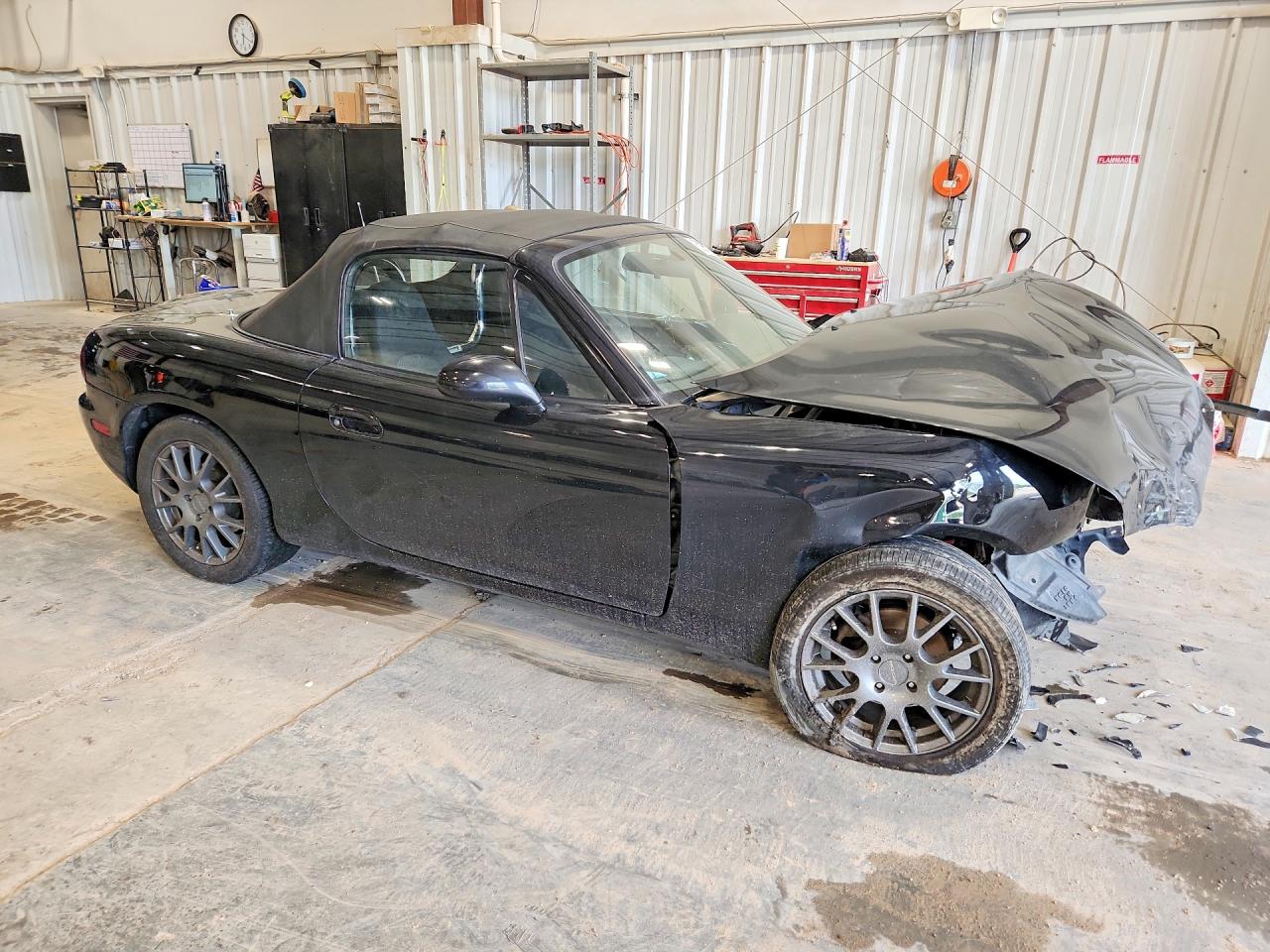 2000 Mazda Mx-5 Miata Base Black vin: JM1NB3530Y0142235