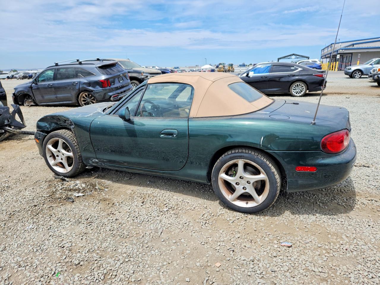 2001 Mazda Mx-5 Miata Base/ls Green vin: JM1NB353110212847
