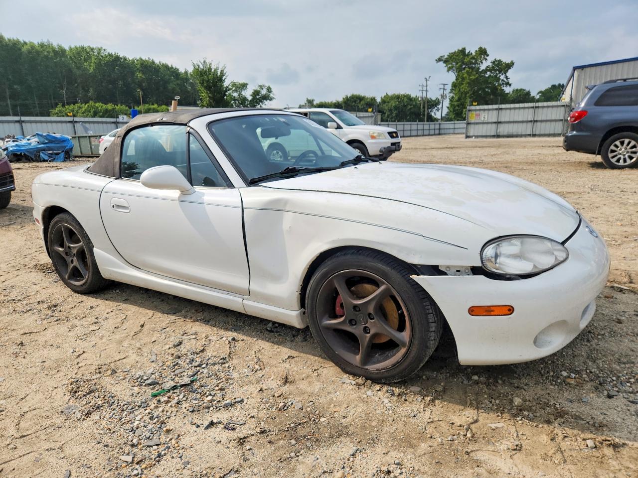 2003 Mazda Mx-5 Miata Base White vin: JM1NB353130312014