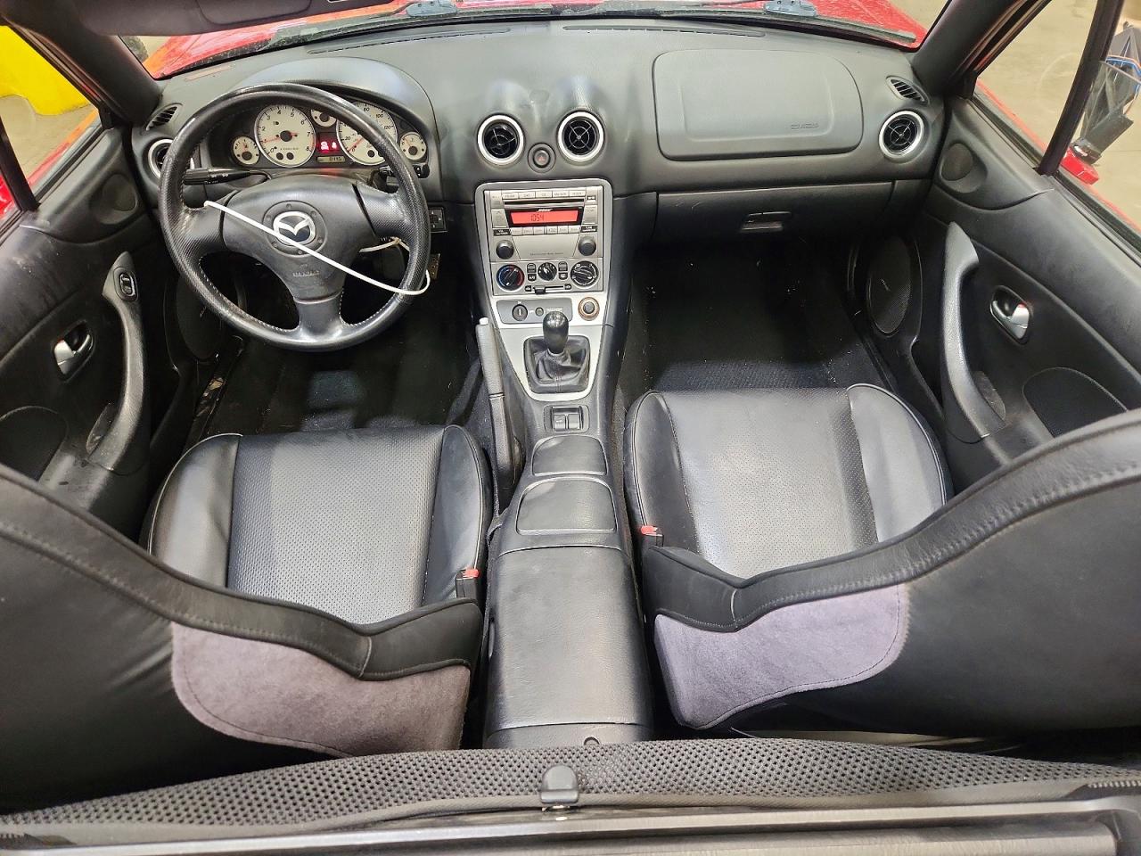 2004 Mazda Mx-5 Miata Base Red vin: JM1NB353140407514