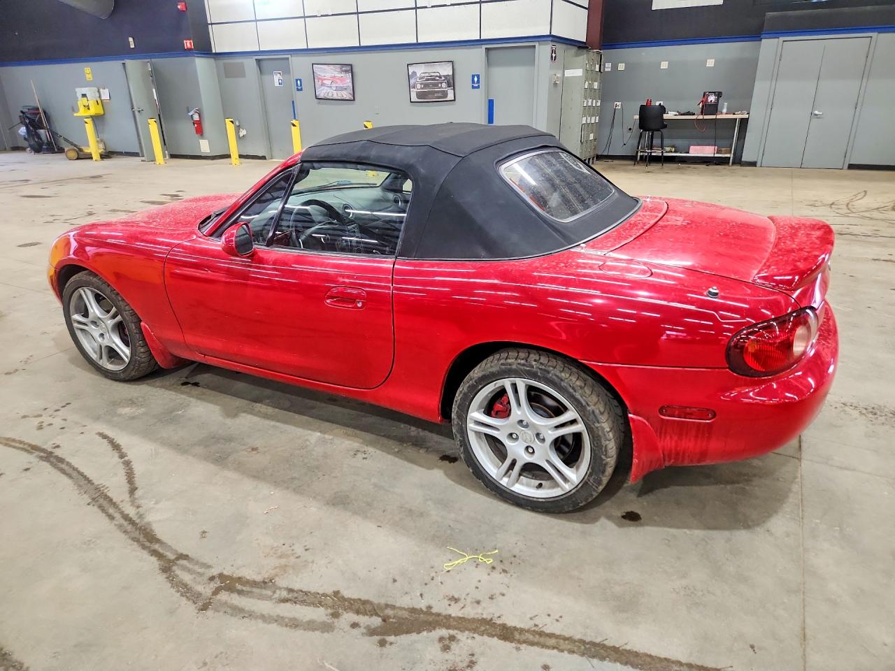 2004 Mazda Mx-5 Miata Base Red vin: JM1NB353140407514