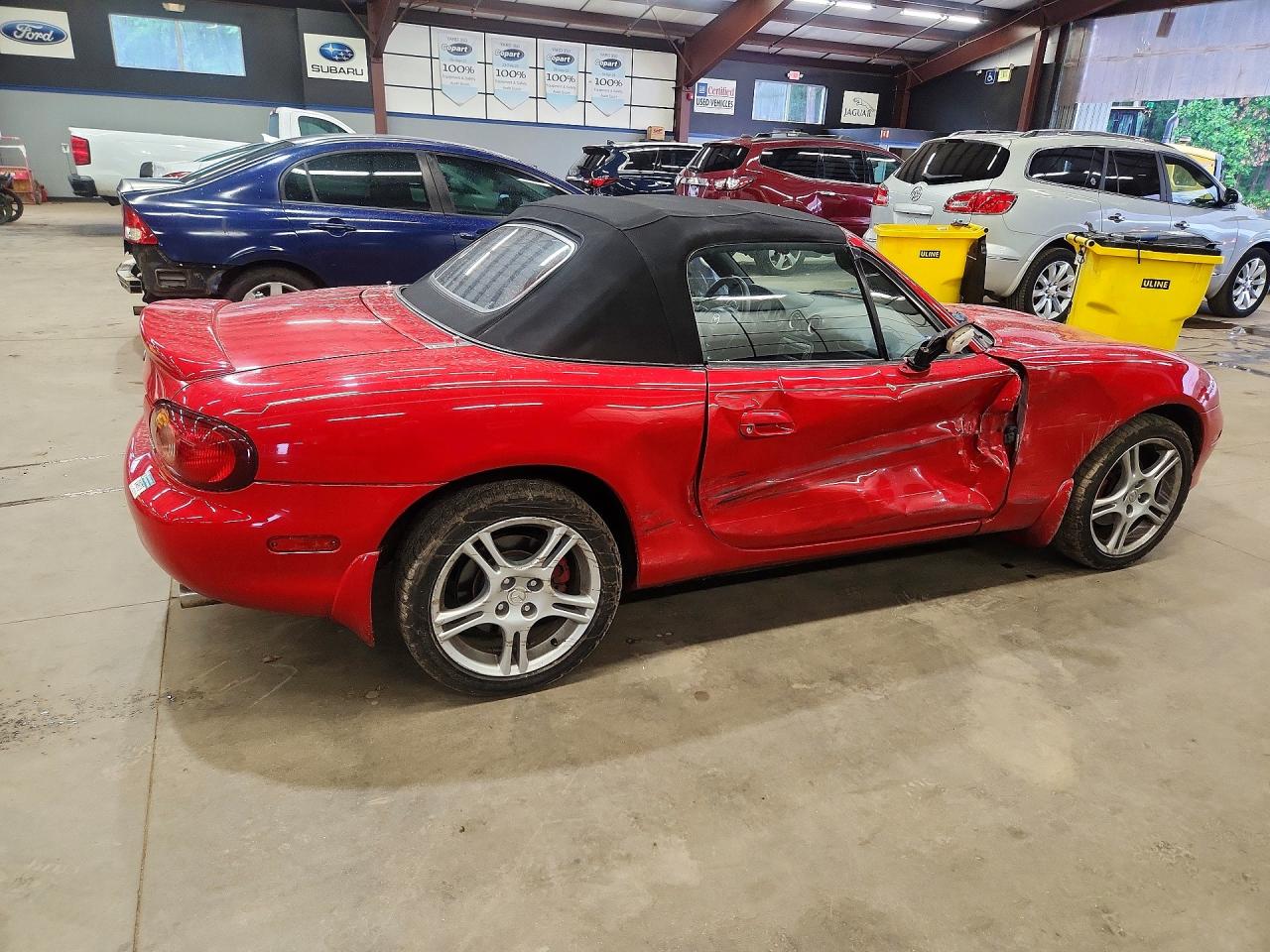 2004 Mazda Mx-5 Miata Base Red vin: JM1NB353140407514