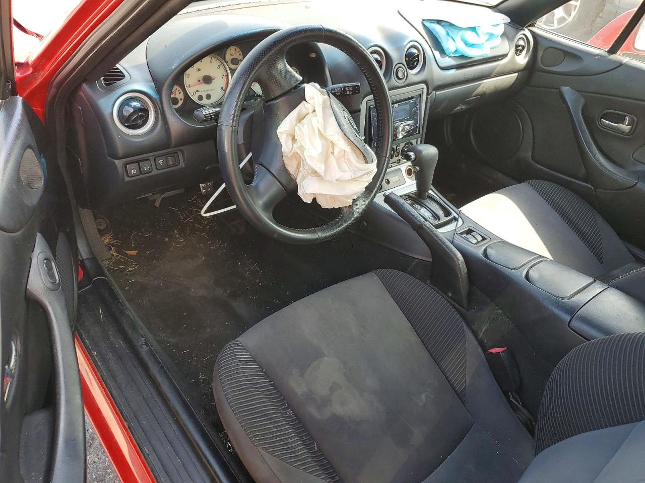 2005 Mazda Miata Mx-5 Red vin: JM1NB353150411418