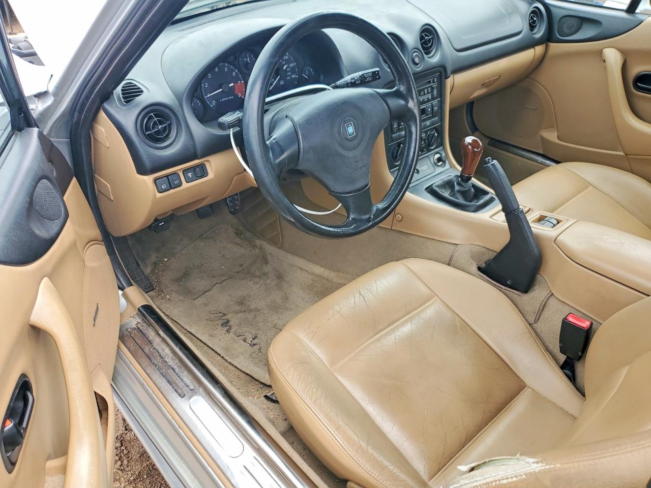 2000 Mazda Mx-5 Miata Base Silver vin: JM1NB3531Y0155446