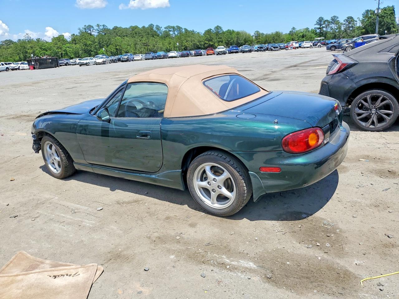 2000 Mazda Mx-5 Miata Base Green vin: JM1NB3531Y0155690