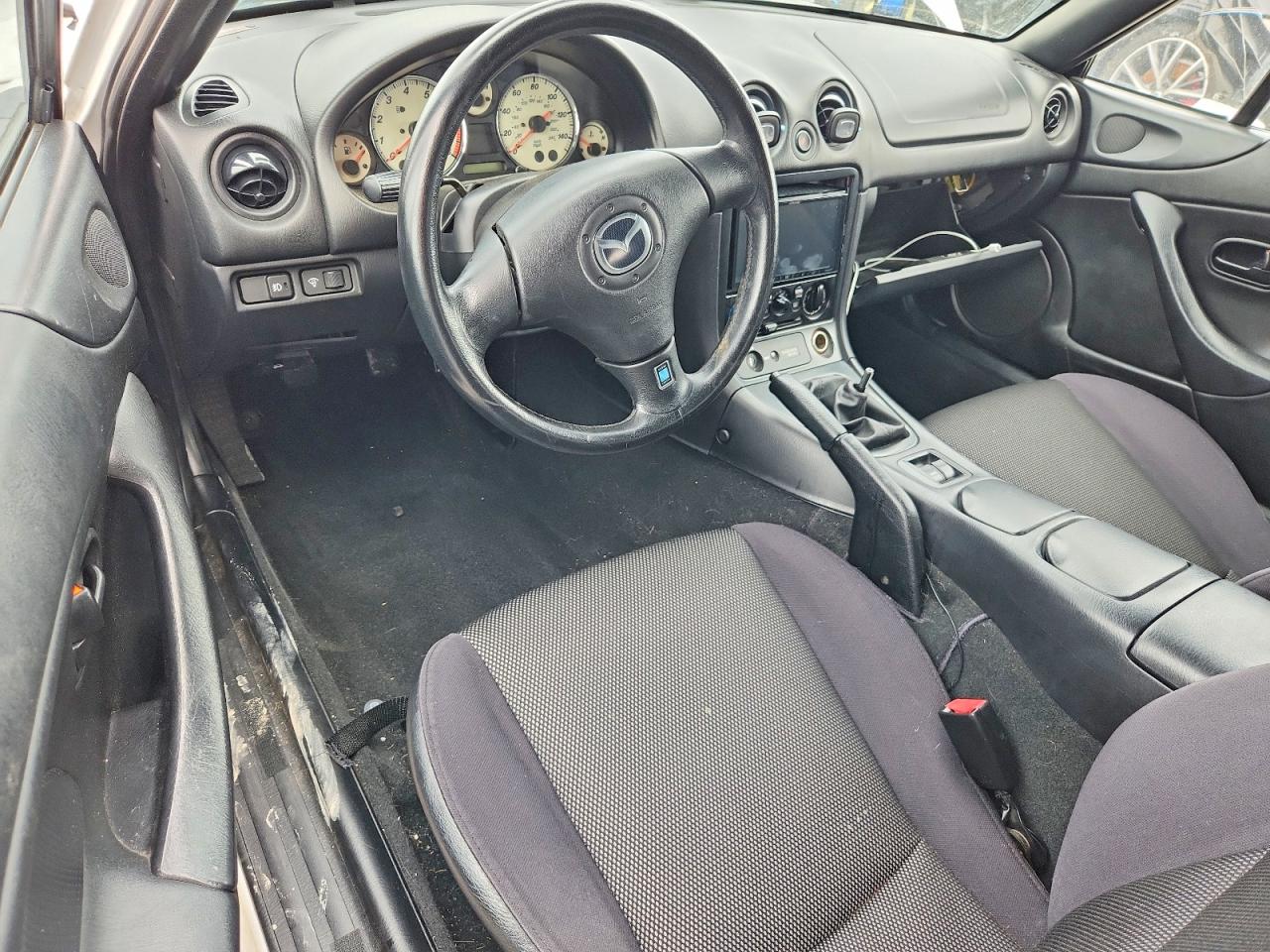 2001 Mazda Mx-5 Miata Base Белый vin: JM1NB353210217135
