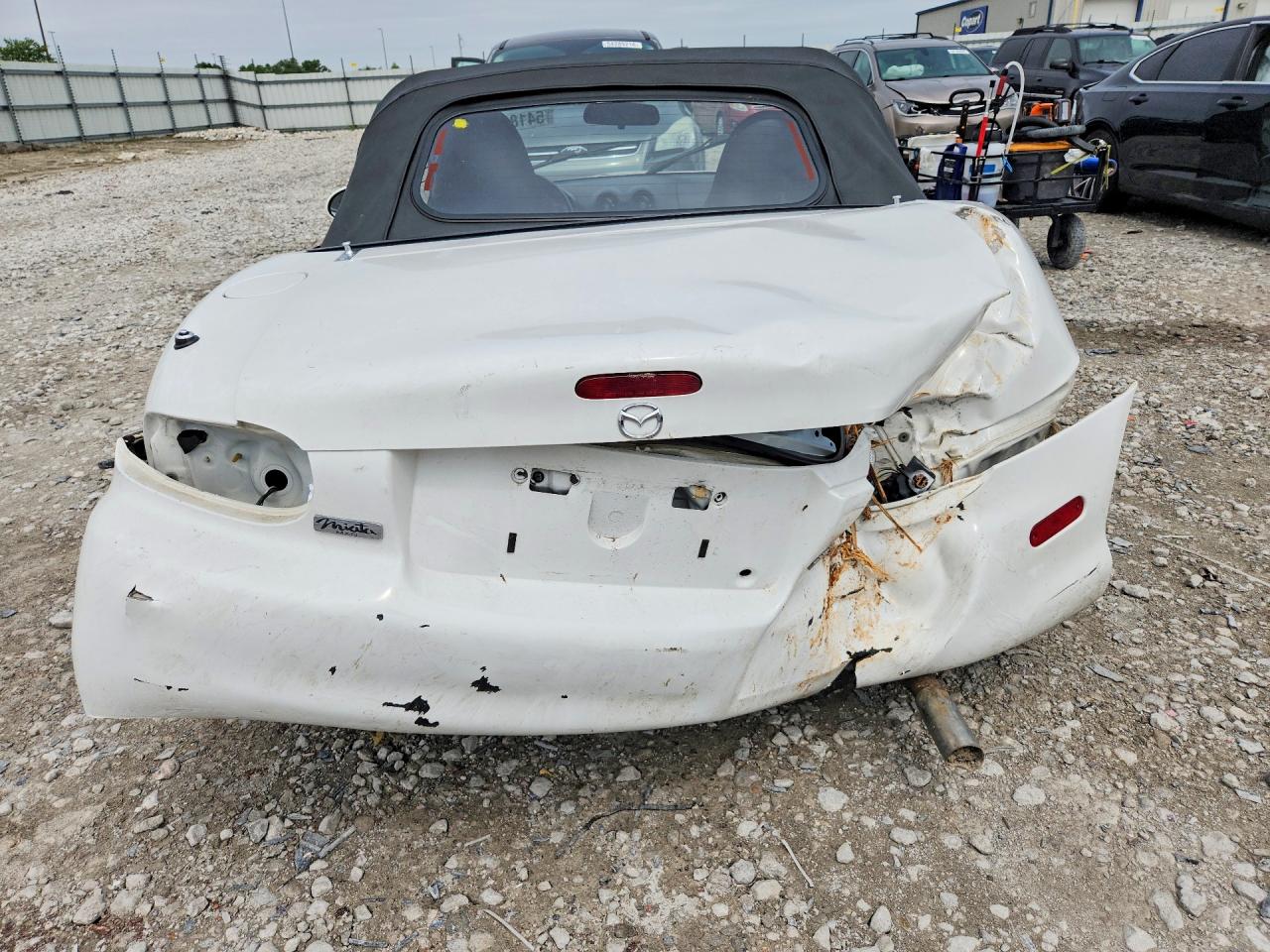 2001 Mazda Mx-5 Miata Base Белый vin: JM1NB353210217135