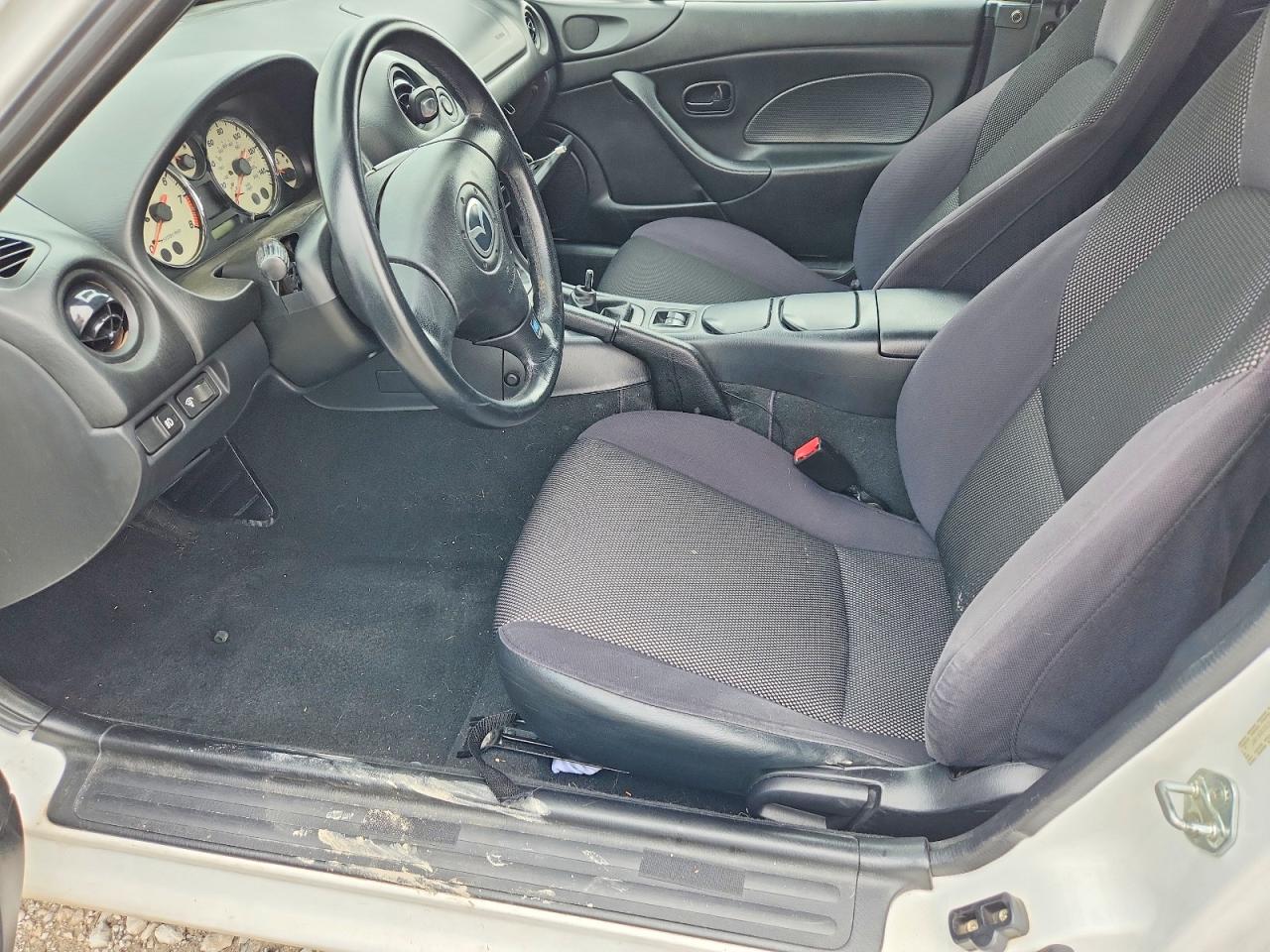 2001 Mazda Mx-5 Miata Base Белый vin: JM1NB353210217135
