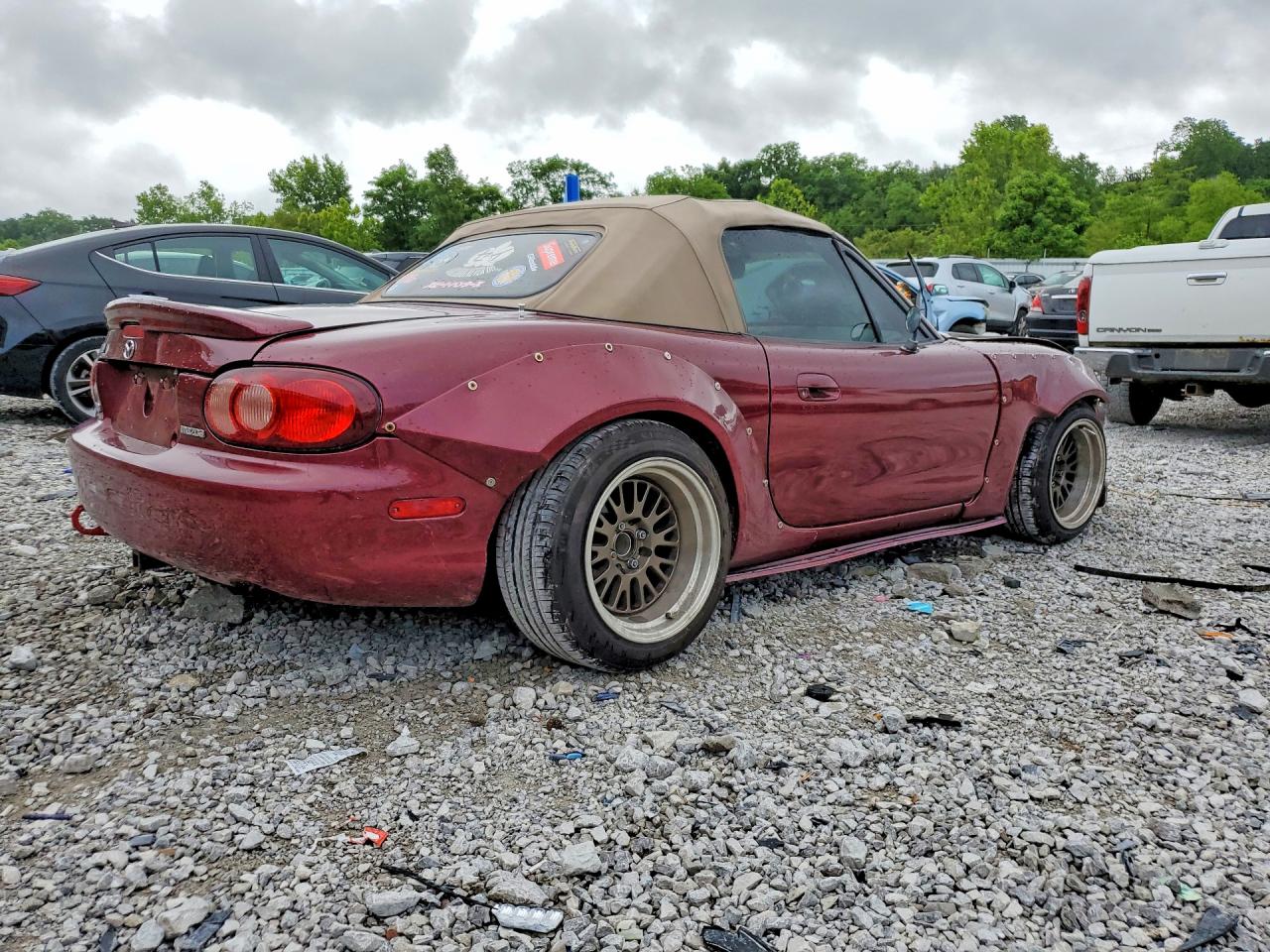 2003 Mazda Mx-5 Miata Base Red vin: JM1NB353230313561