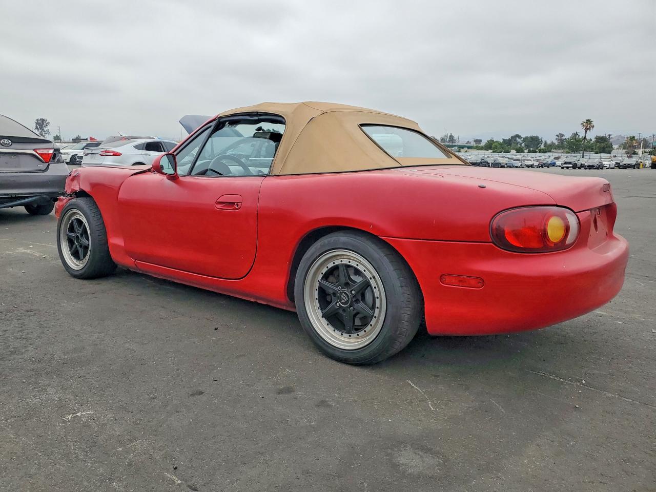 1999 Mazda Mx-5 Miata Red vin: JM1NB3532X0100101
