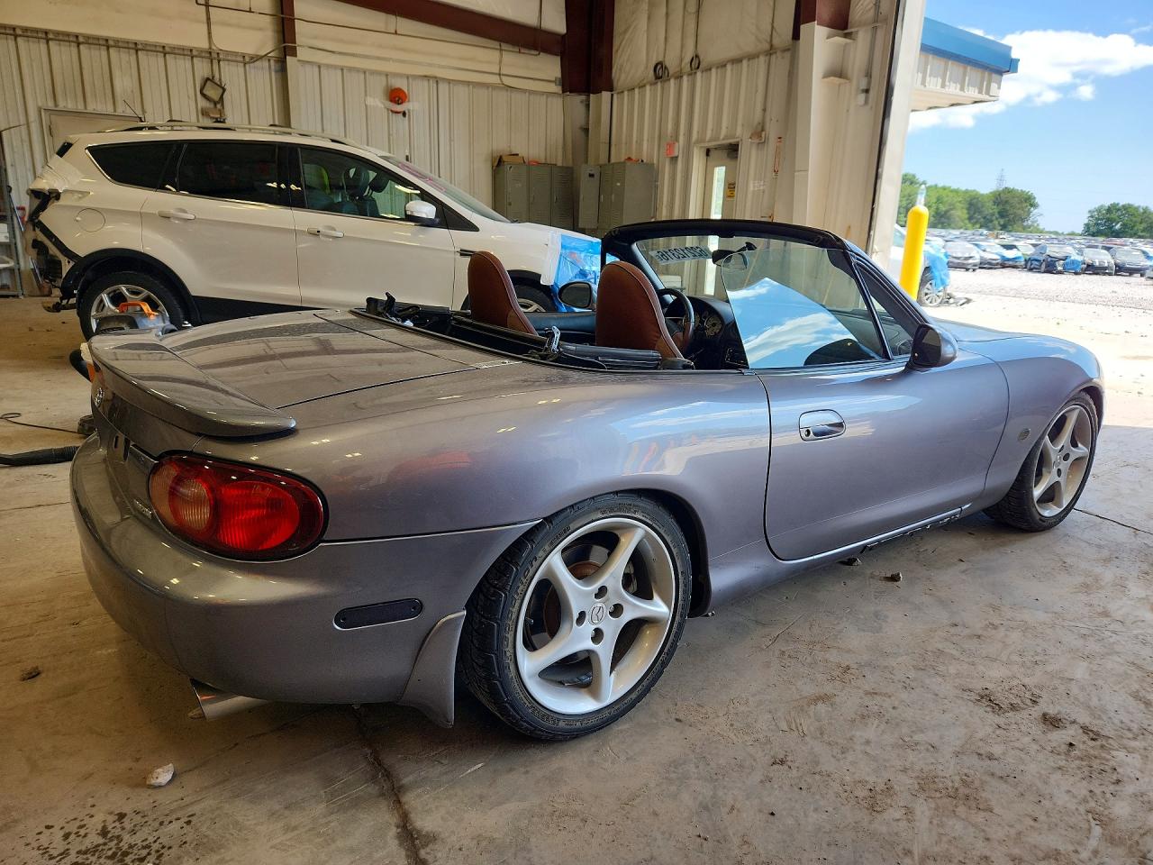 2002 Mazda Mx-5 Miata Base Silver vin: JM1NB353320224502