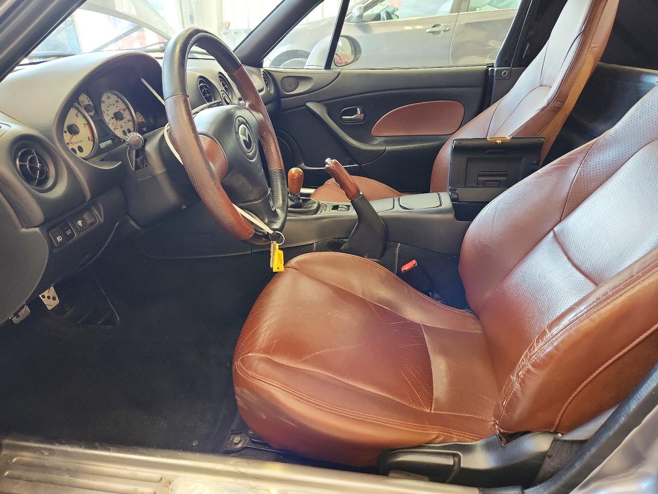 2002 Mazda Mx-5 Miata Base Silver vin: JM1NB353320224502