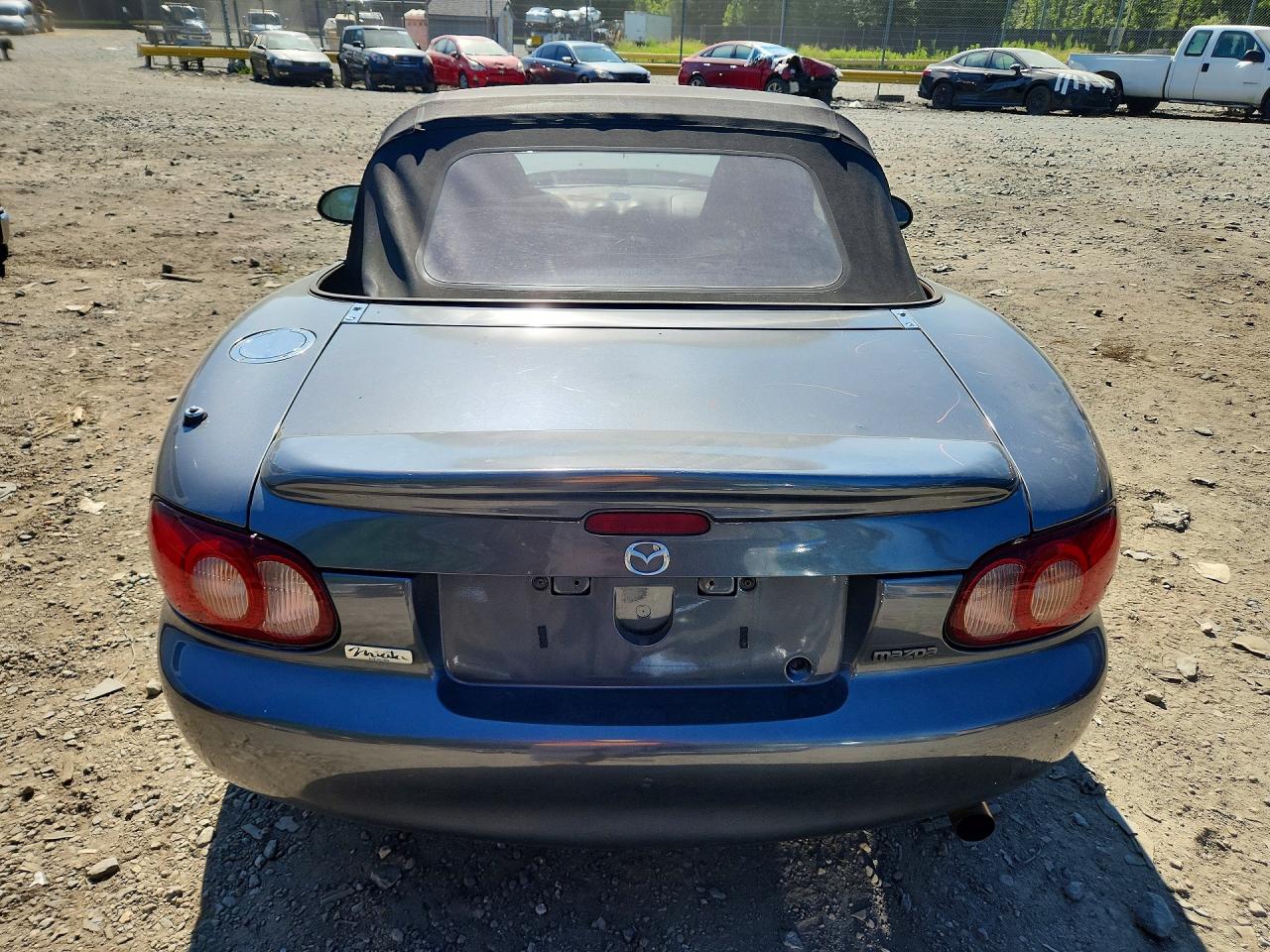 2002 Mazda Mx-5 Miata Base Gray vin: JM1NB353320227142