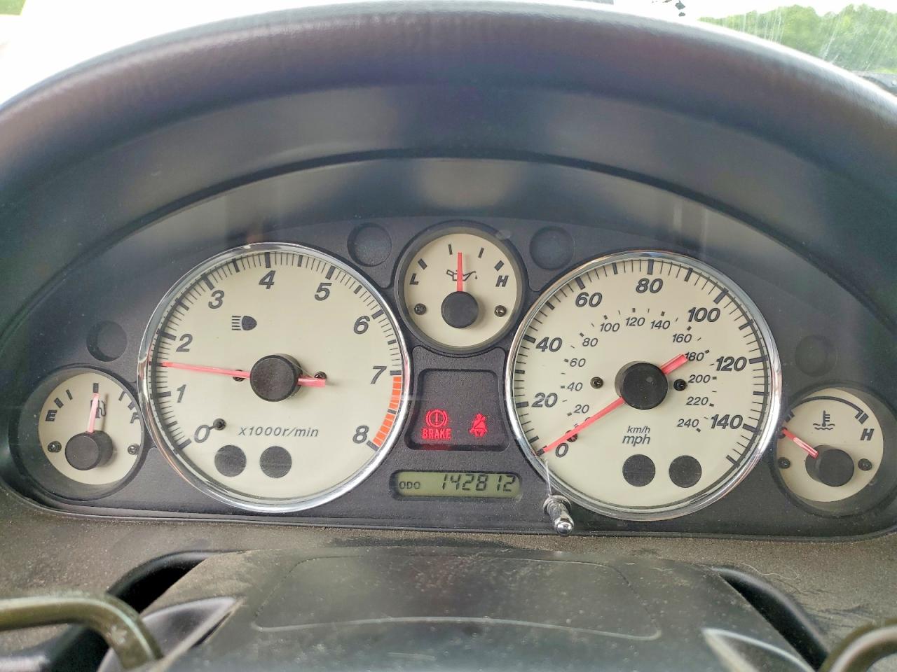 2002 Mazda Mx-5 Miata Base Silver vin: JM1NB353320229389