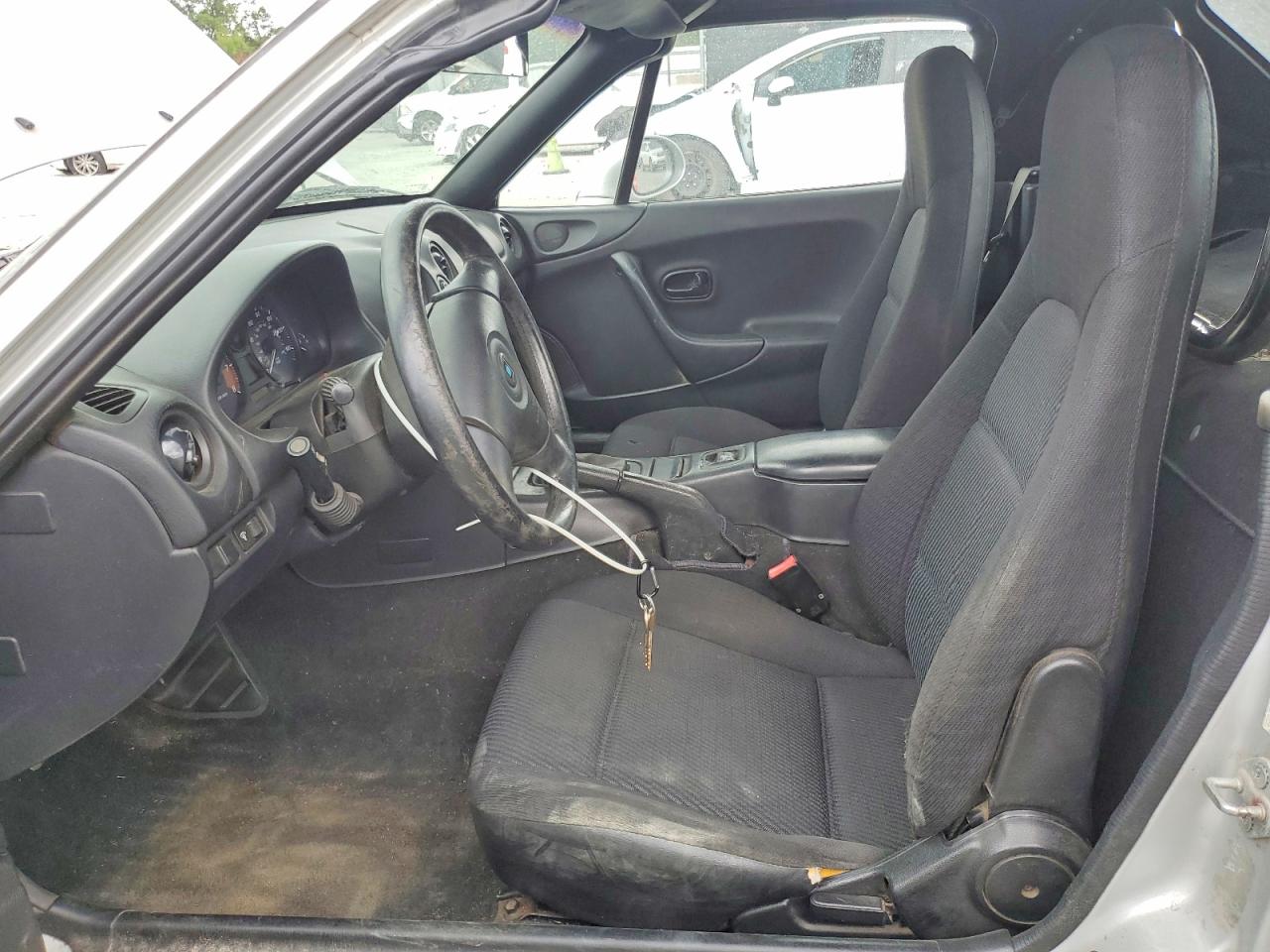 1999 Mazda Mx-5 Miata Silver vin: JM1NB3533X0101838