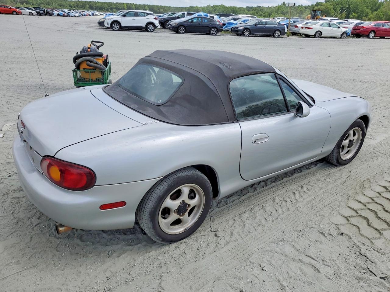 1999 Mazda Mx-5 Miata Silver vin: JM1NB3533X0101838