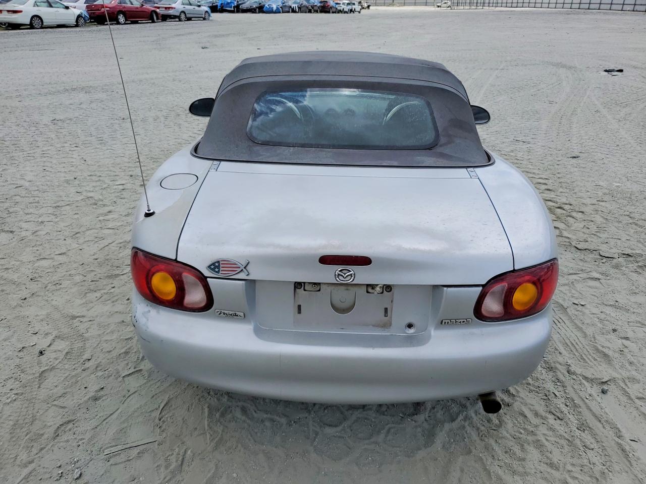 1999 Mazda Mx-5 Miata Silver vin: JM1NB3533X0101838