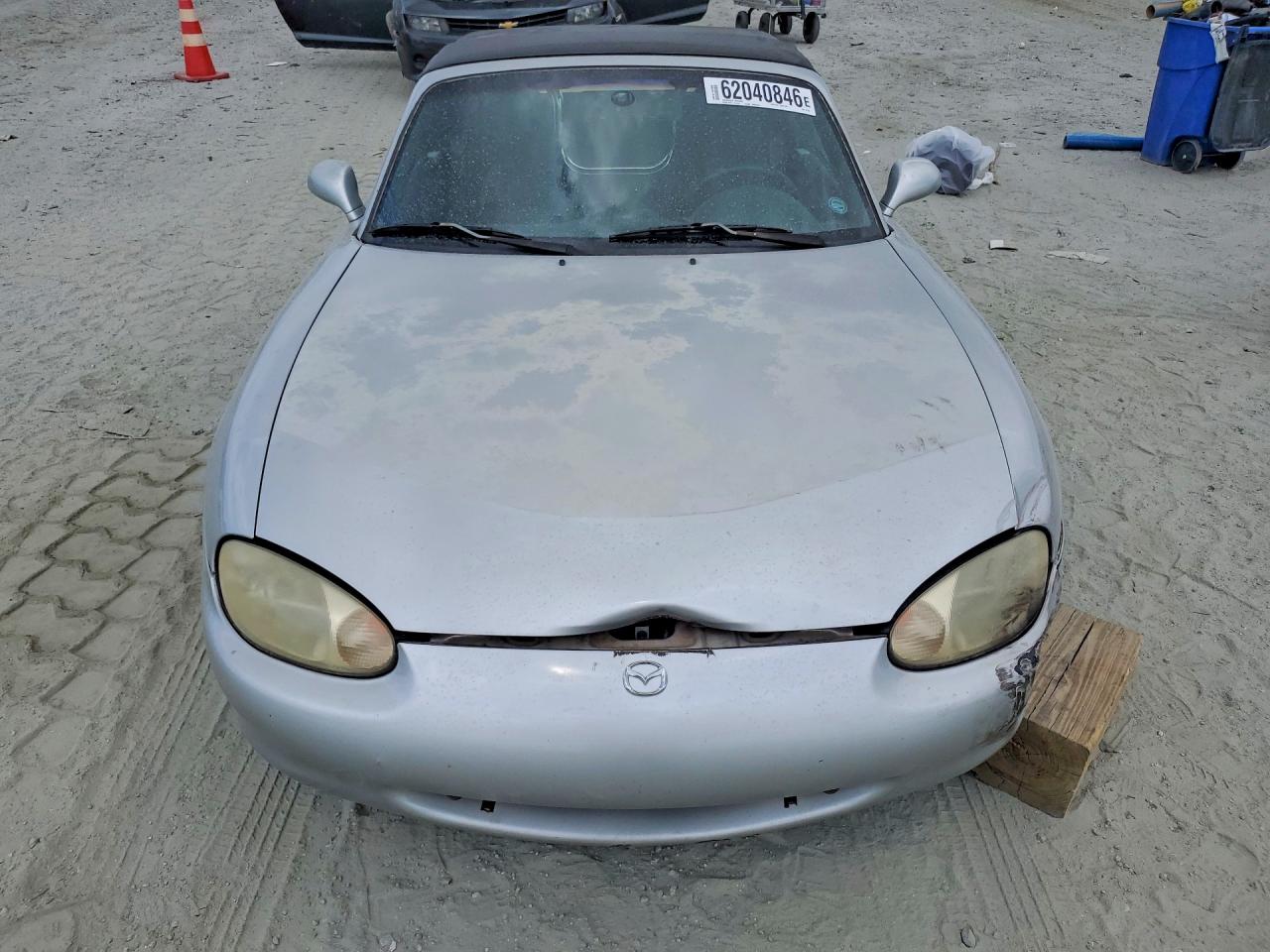 1999 Mazda Mx-5 Miata Silver vin: JM1NB3533X0101838