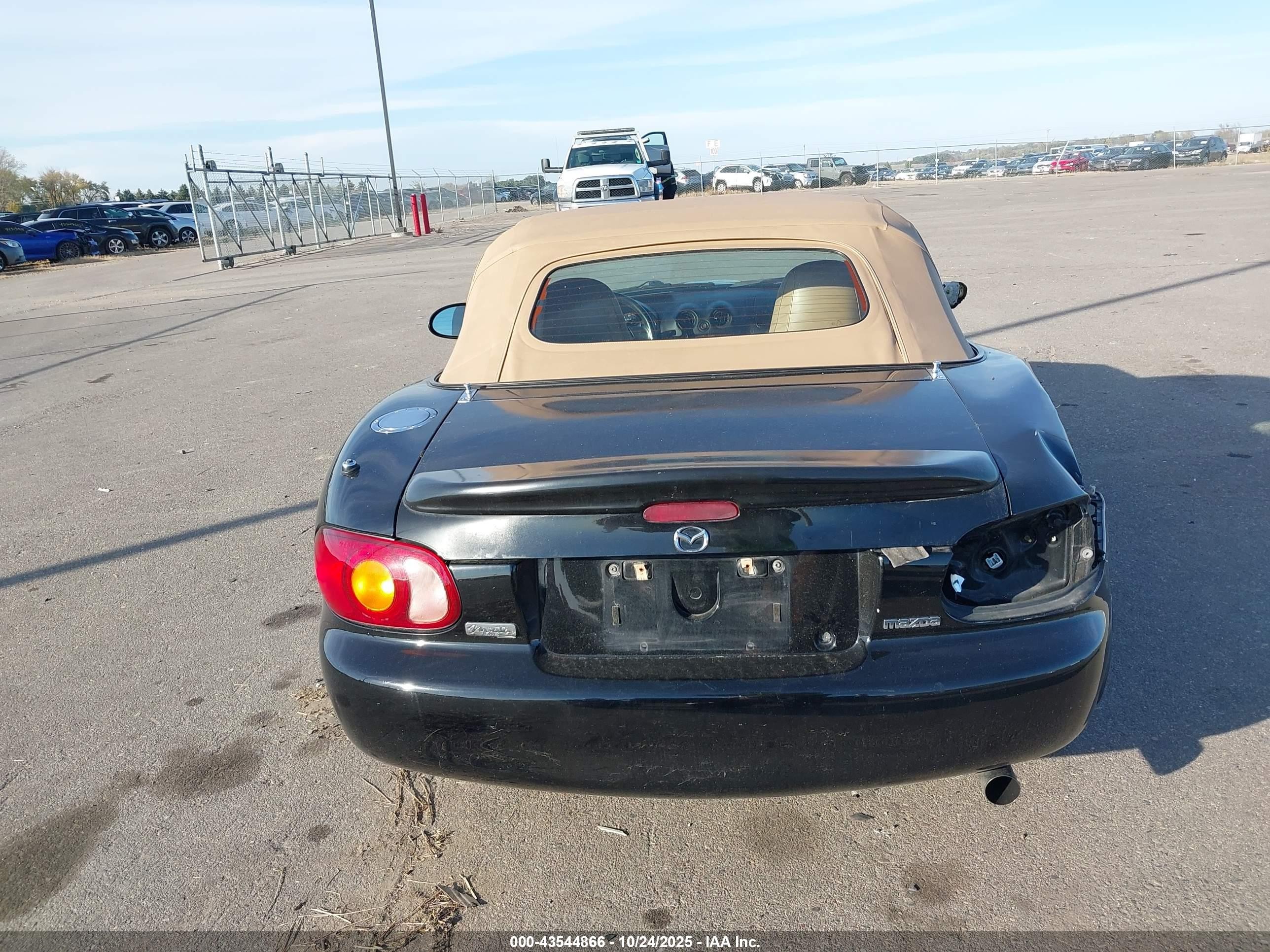 1999 Mazda Mx-5 Miata Leather Pkg/popular Equipment Pkg/sports Pkg/touring Pkg Black vin: JM1NB3533X0131941
