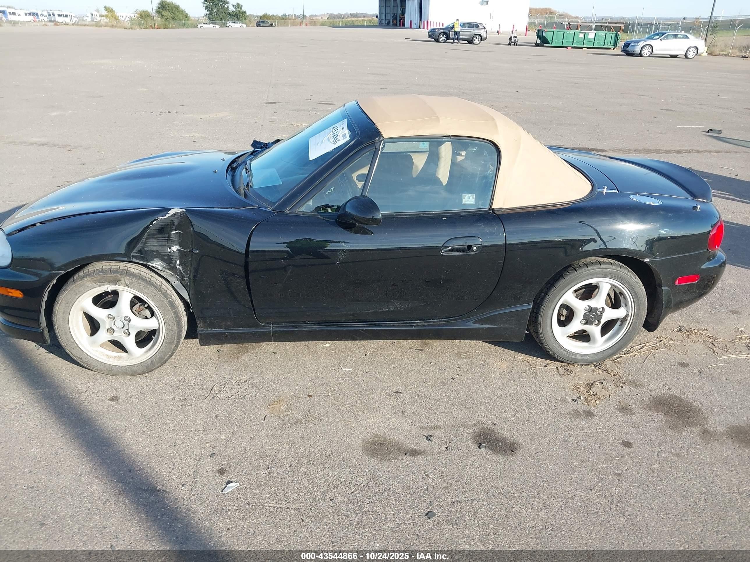 1999 Mazda Mx-5 Miata Leather Pkg/popular Equipment Pkg/sports Pkg/touring Pkg Black vin: JM1NB3533X0131941