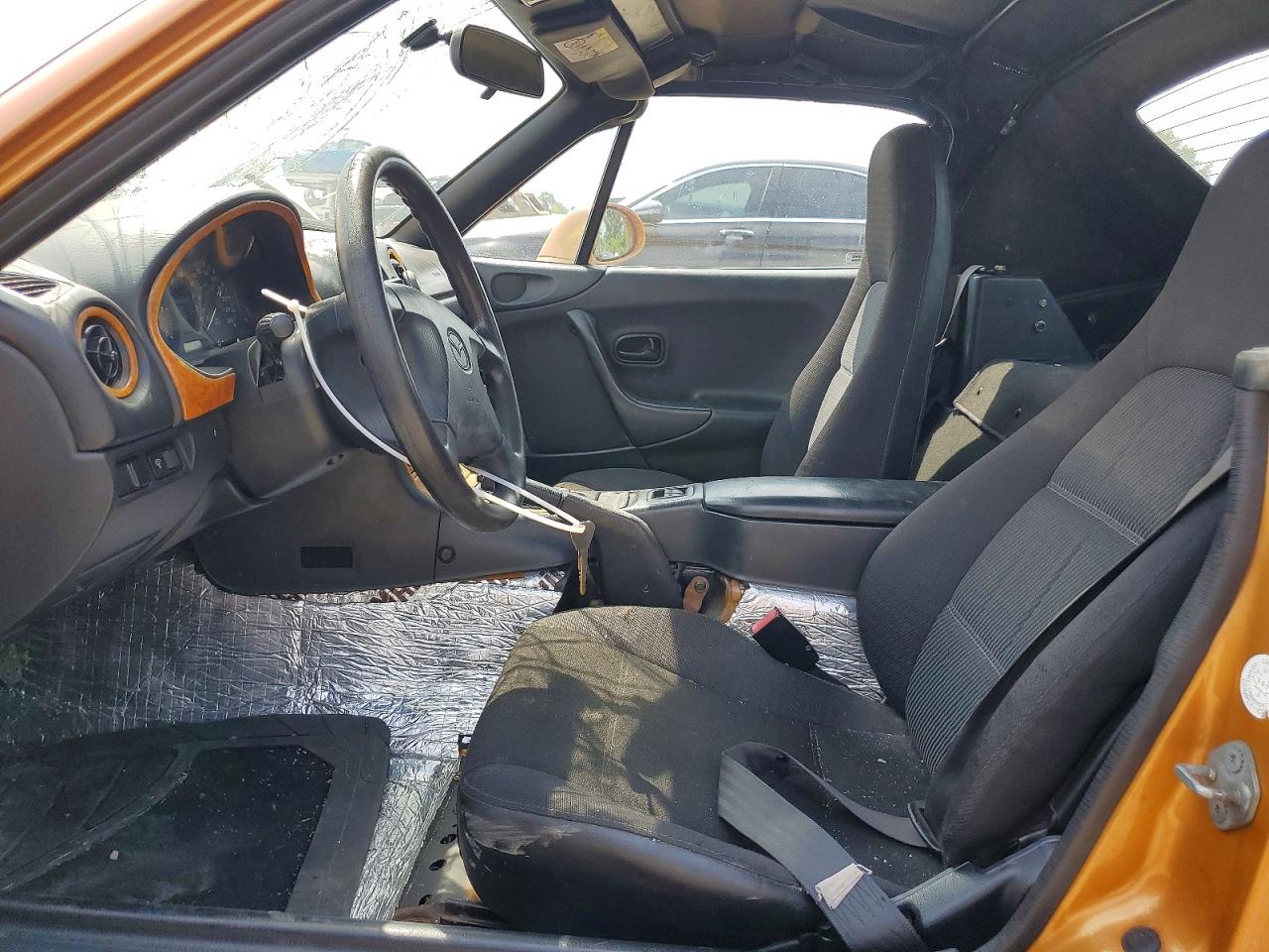2000 Mazda Mx-5 Miata Base Оранжевый vin: JM1NB3533Y0142326