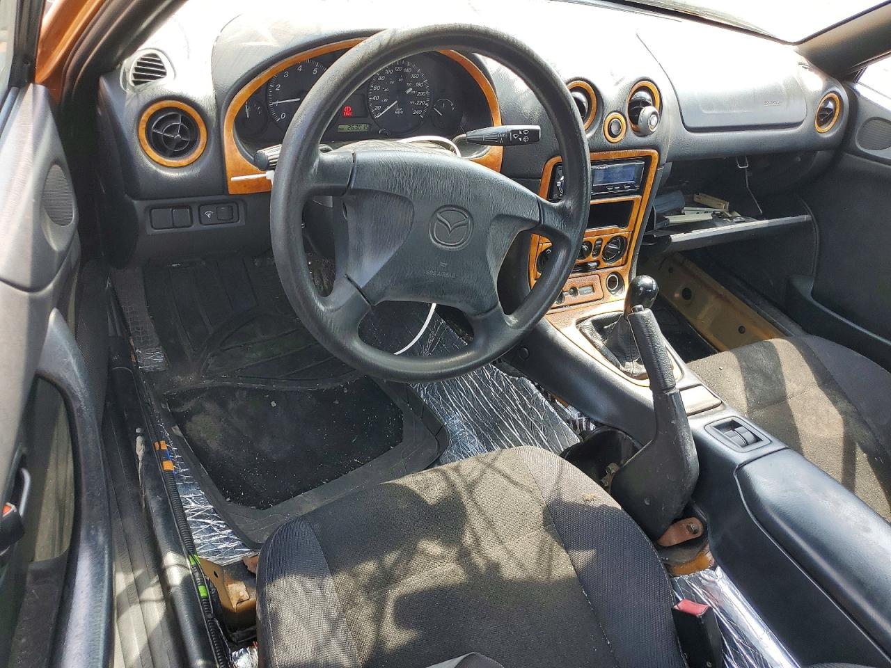 2000 Mazda Mx-5 Miata Base Оранжевый vin: JM1NB3533Y0142326