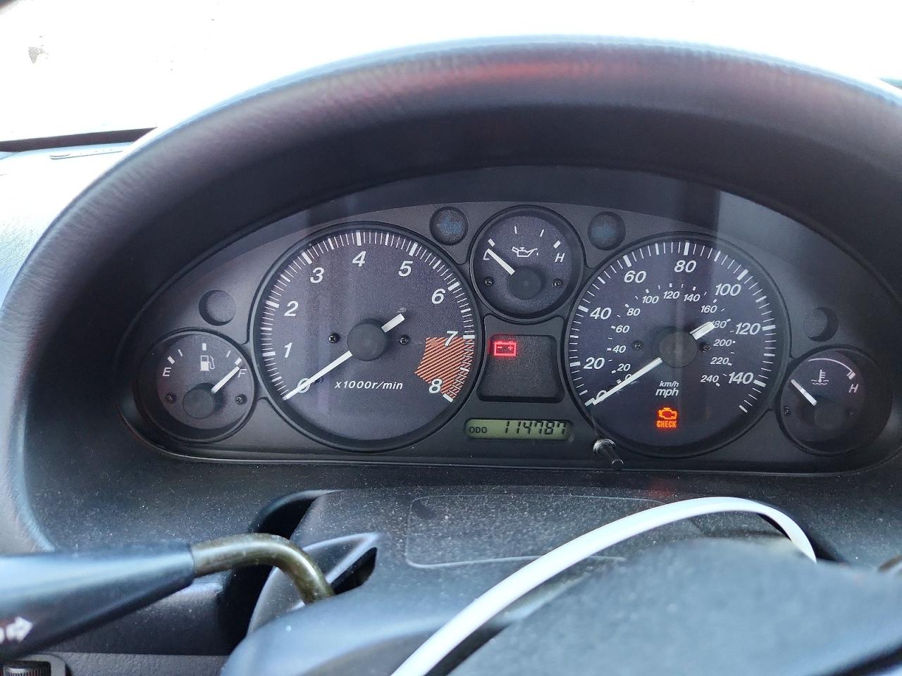2000 Mazda Mx-5 Miata Base Silver vin: JM1NB3533Y0152578