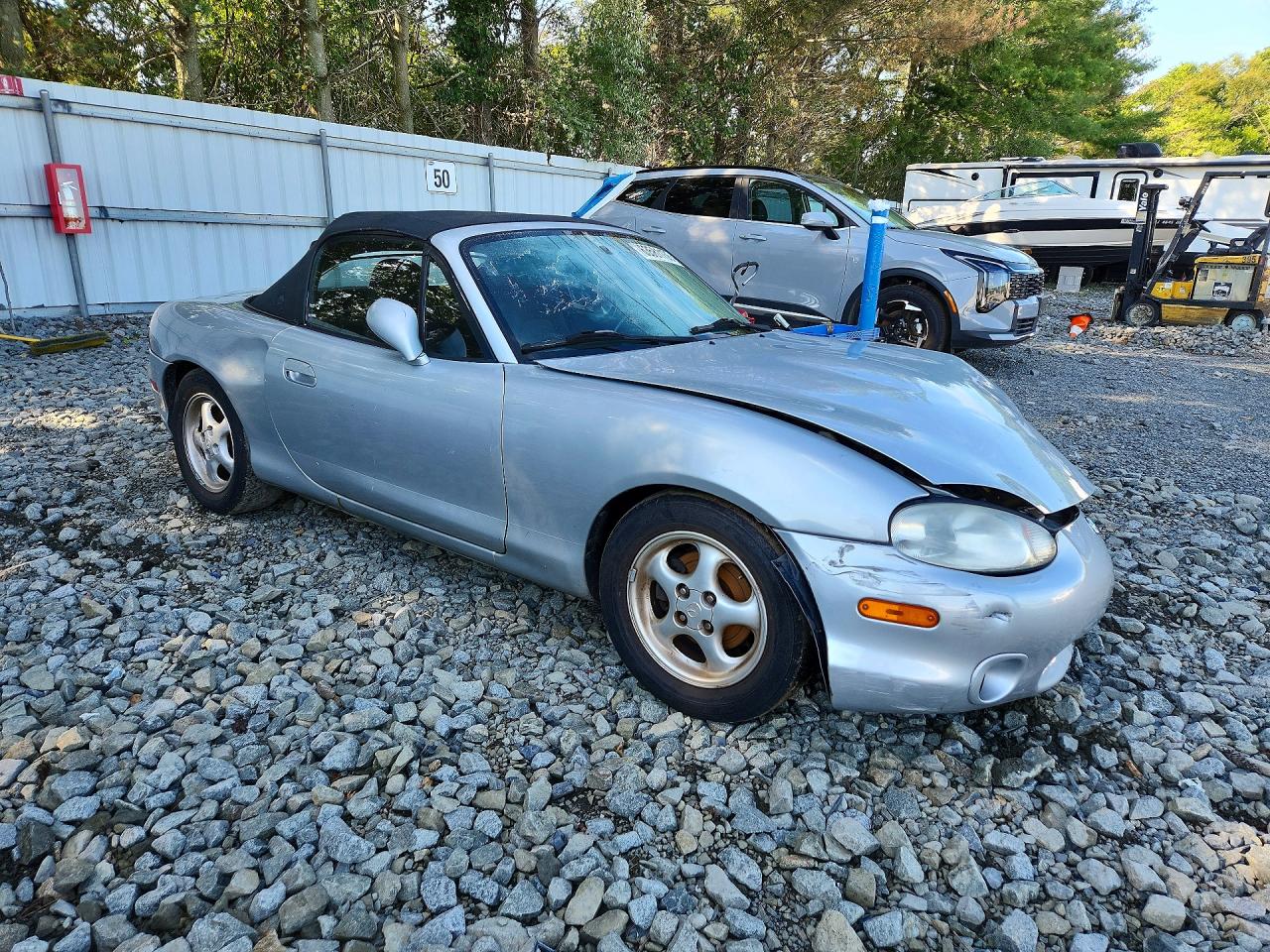 2000 Mazda Mx-5 Miata Base Silver vin: JM1NB3533Y0152578