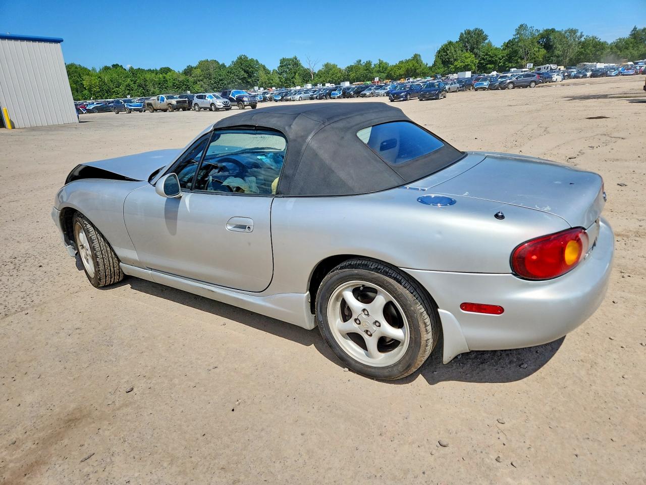 2000 Mazda Mx-5 Miata Base Silver vin: JM1NB3533Y0154699
