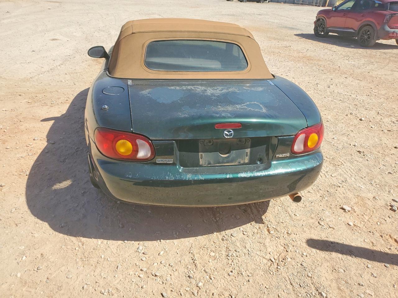 2000 Mazda Mx-5 Miata Base Green vin: JM1NB3533Y0155190