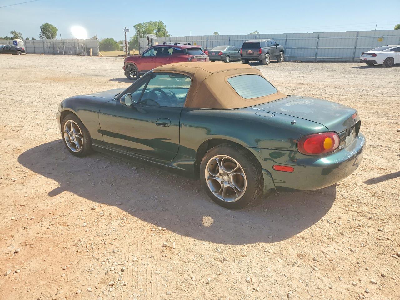 2000 Mazda Mx-5 Miata Base Green vin: JM1NB3533Y0155190