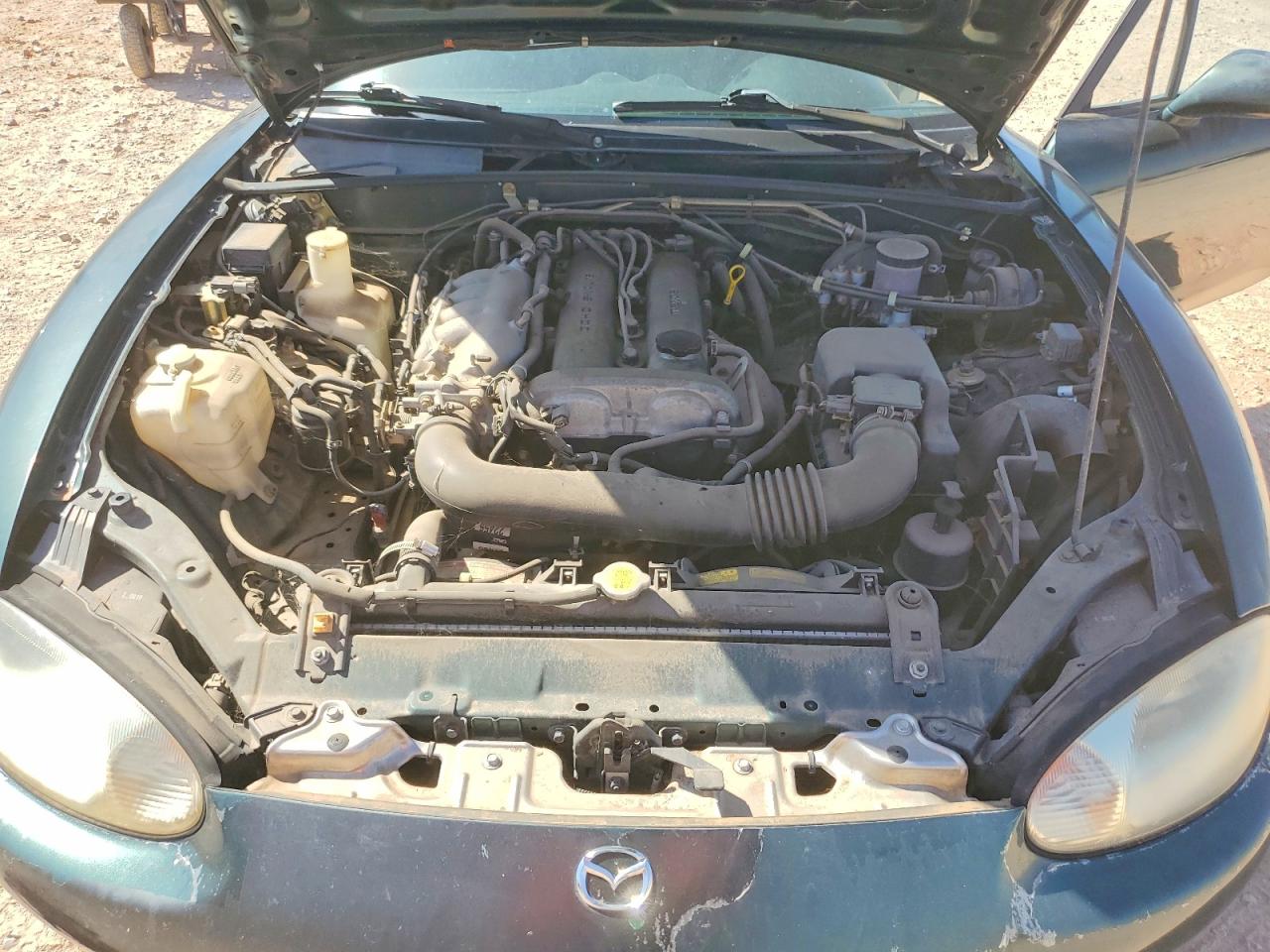 2000 Mazda Mx-5 Miata Base Green vin: JM1NB3533Y0155190