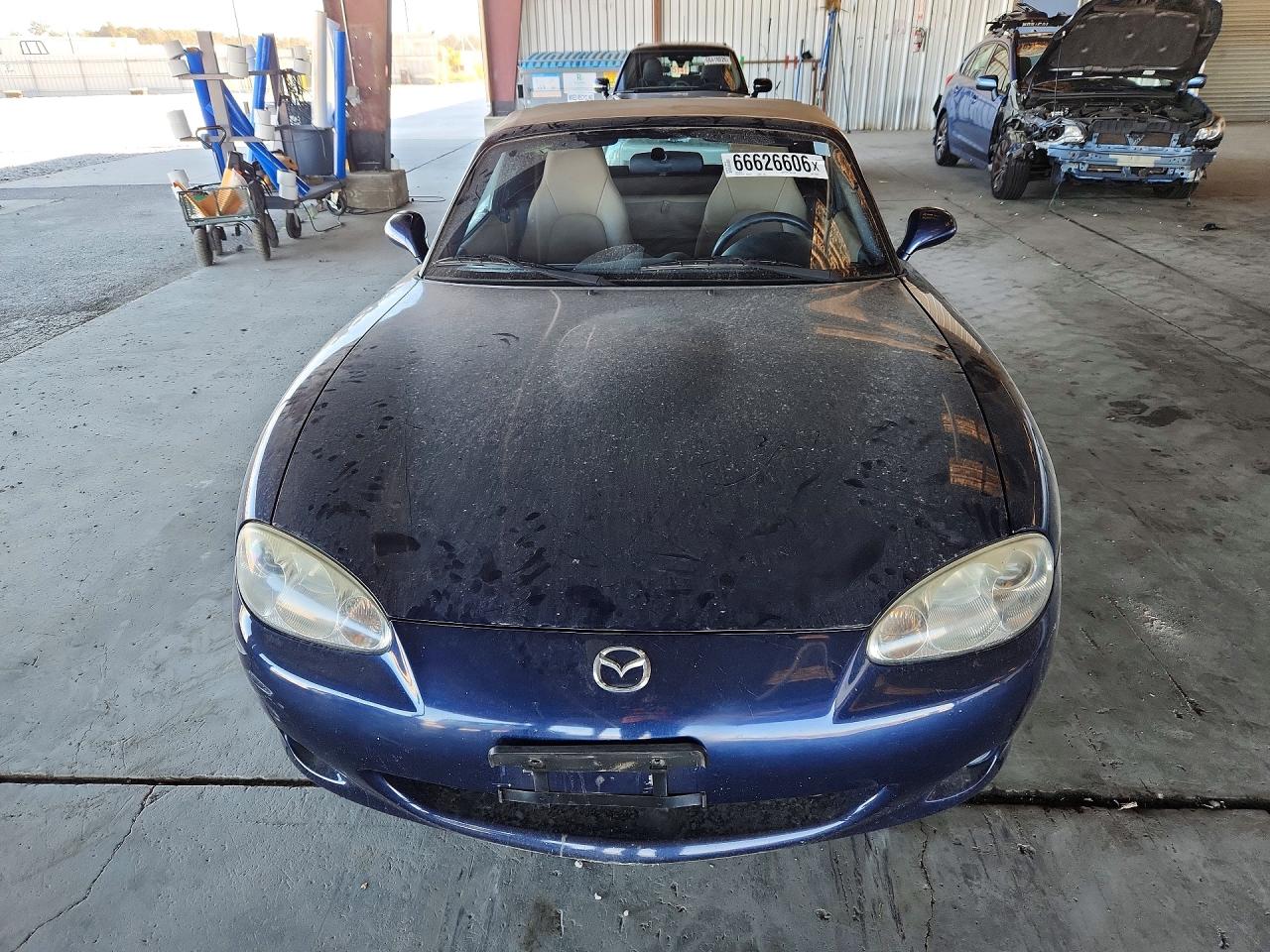 2002 Mazda Mx-5 Miata Base Blue vin: JM1NB353420232804