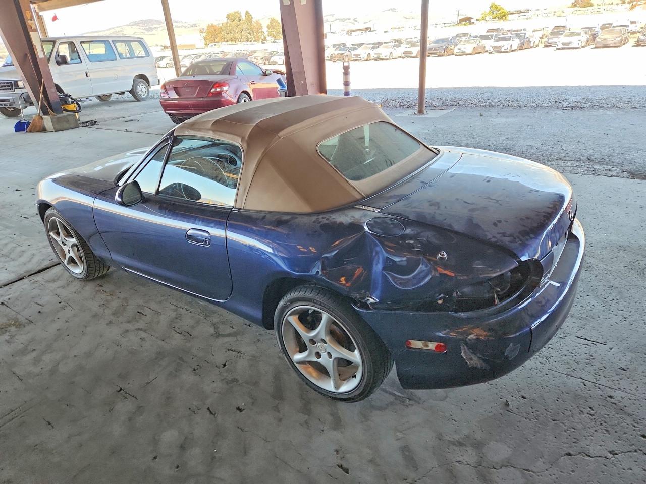 2002 Mazda Mx-5 Miata Base Blue vin: JM1NB353420232804