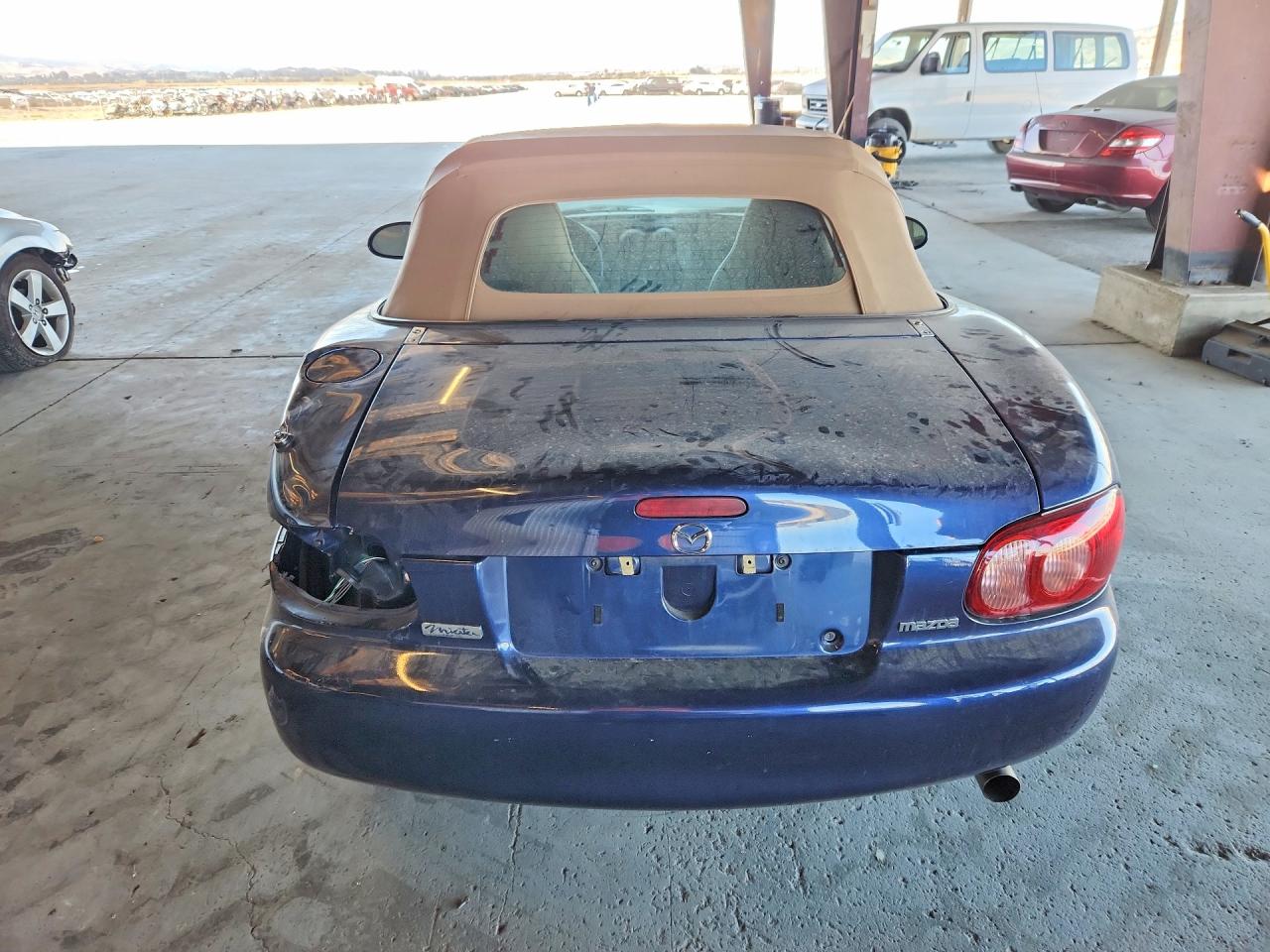2002 Mazda Mx-5 Miata Base Blue vin: JM1NB353420232804