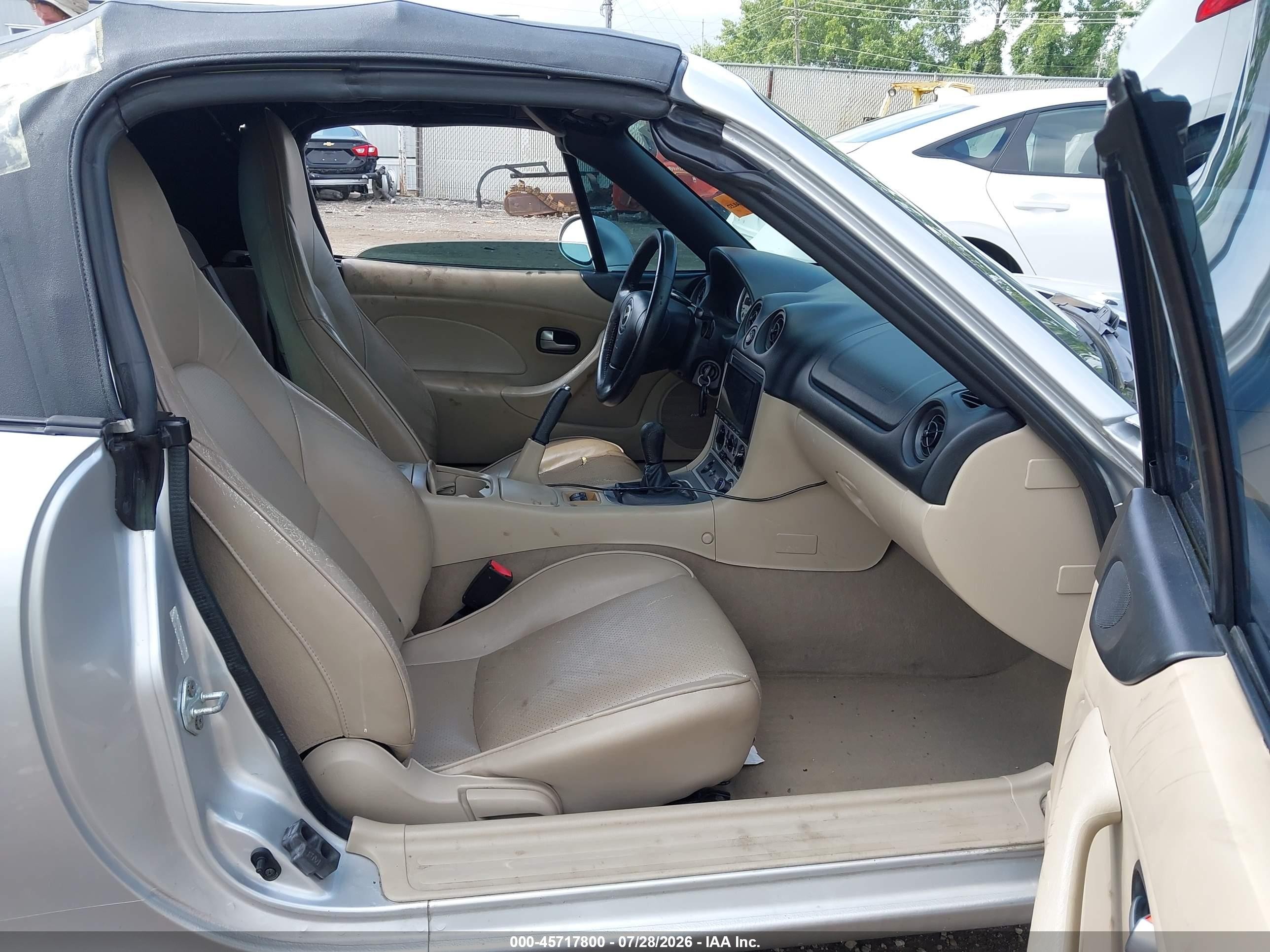 2004 Mazda Mx-5 Miata Ls Silver vin: JM1NB353440403294