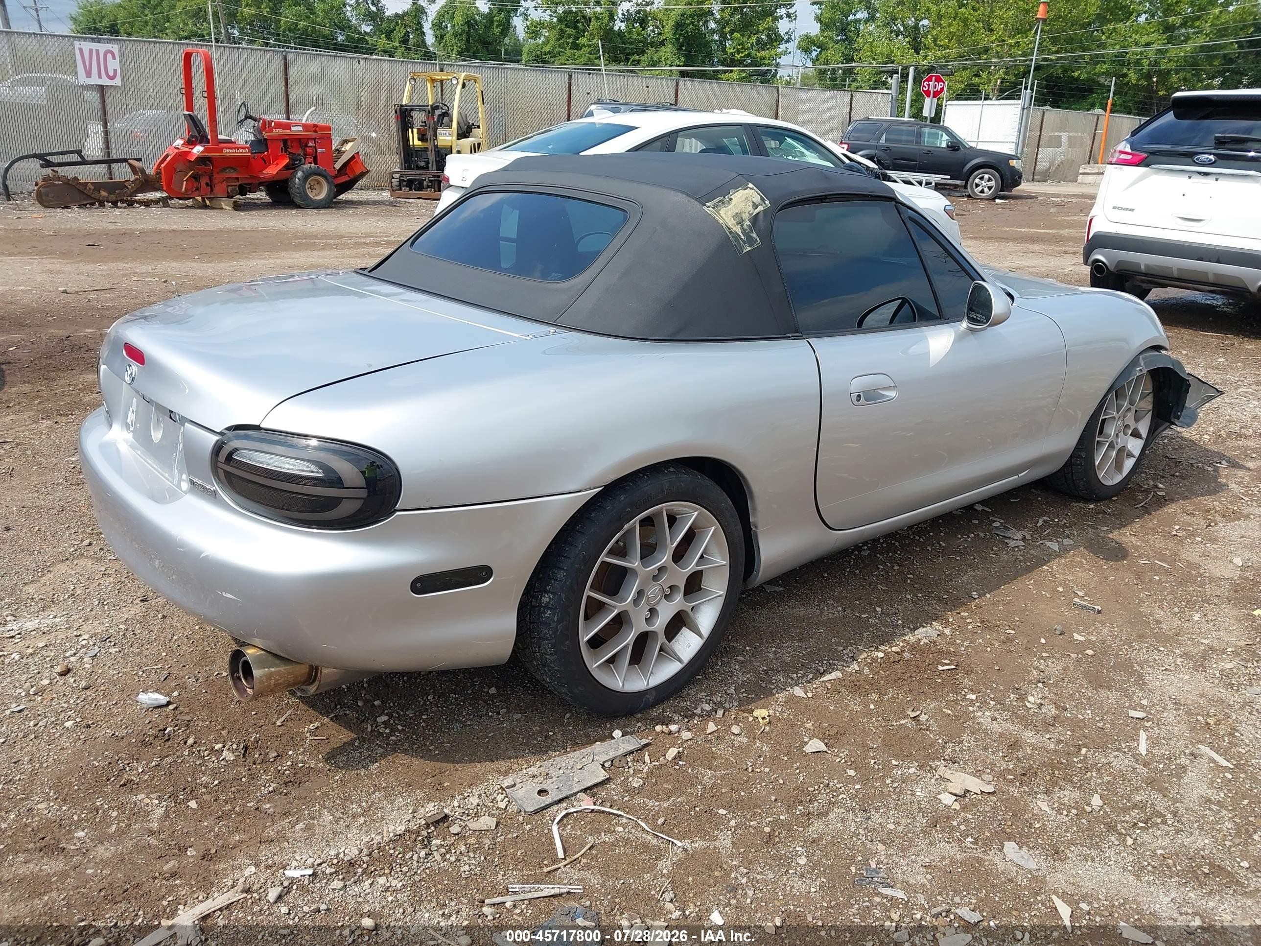 2004 Mazda Mx-5 Miata Ls Silver vin: JM1NB353440403294