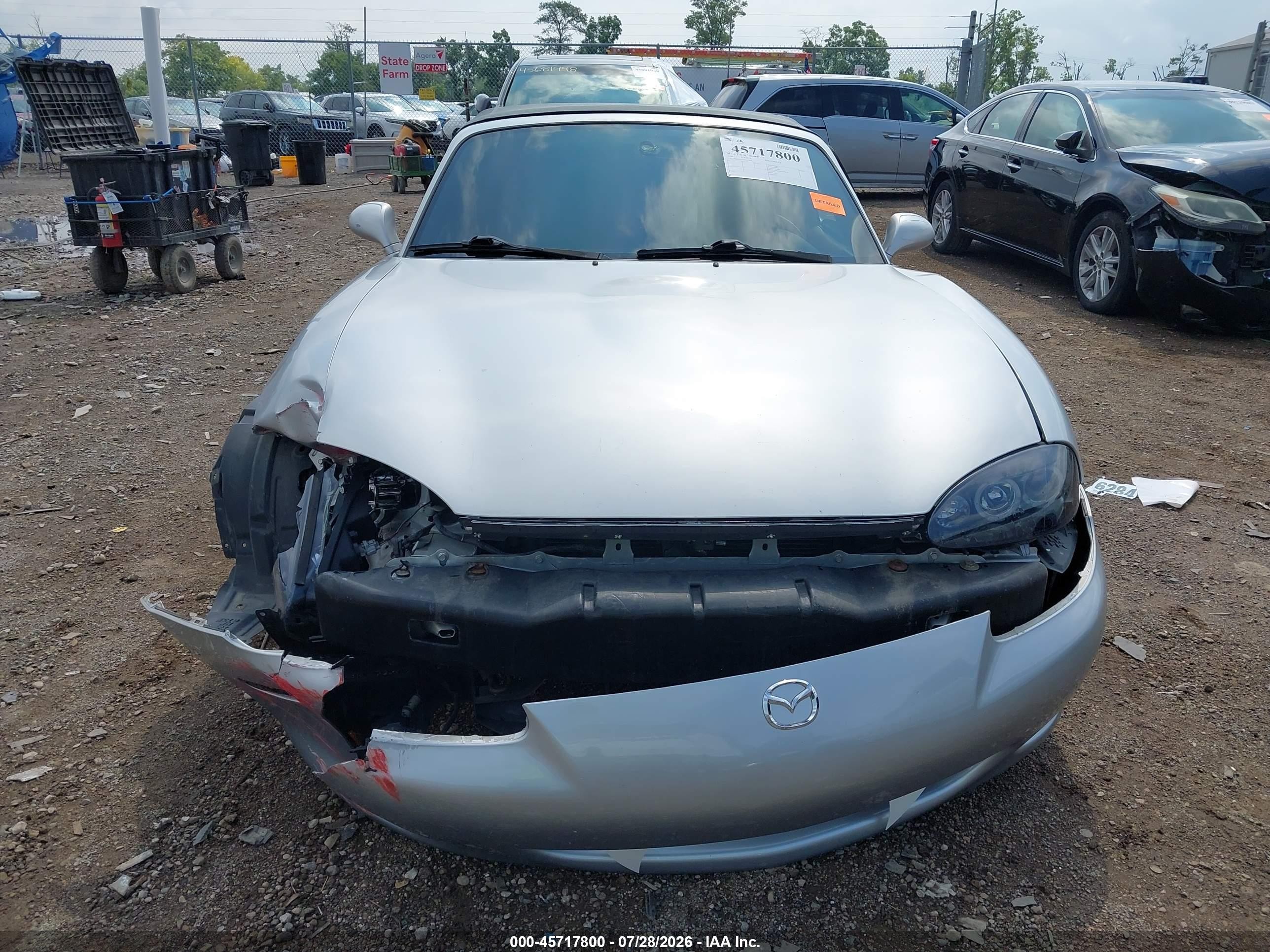 2004 Mazda Mx-5 Miata Ls Silver vin: JM1NB353440403294