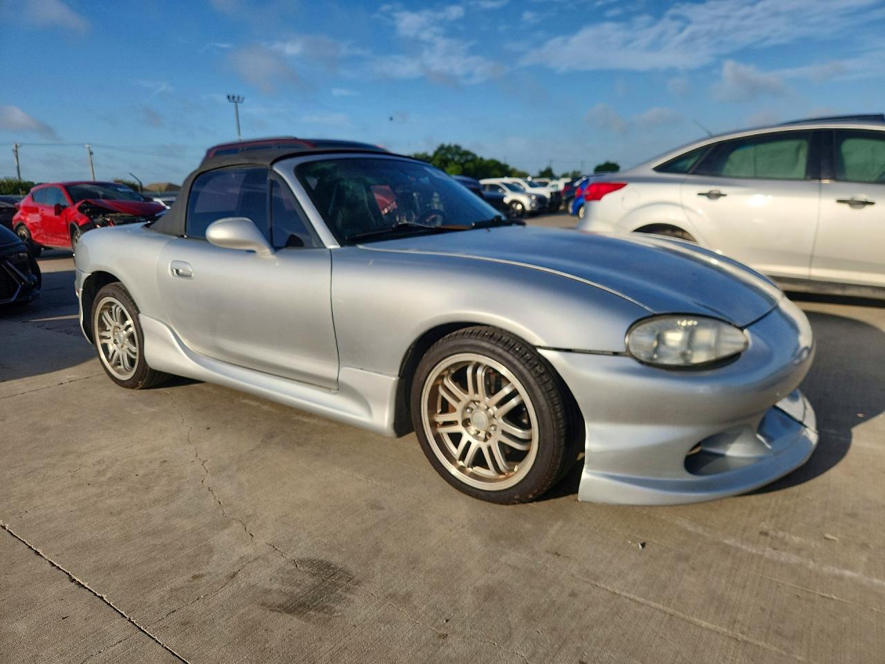 2004 Mazda Mx-5 Miata Base Silver vin: JM1NB353440408088